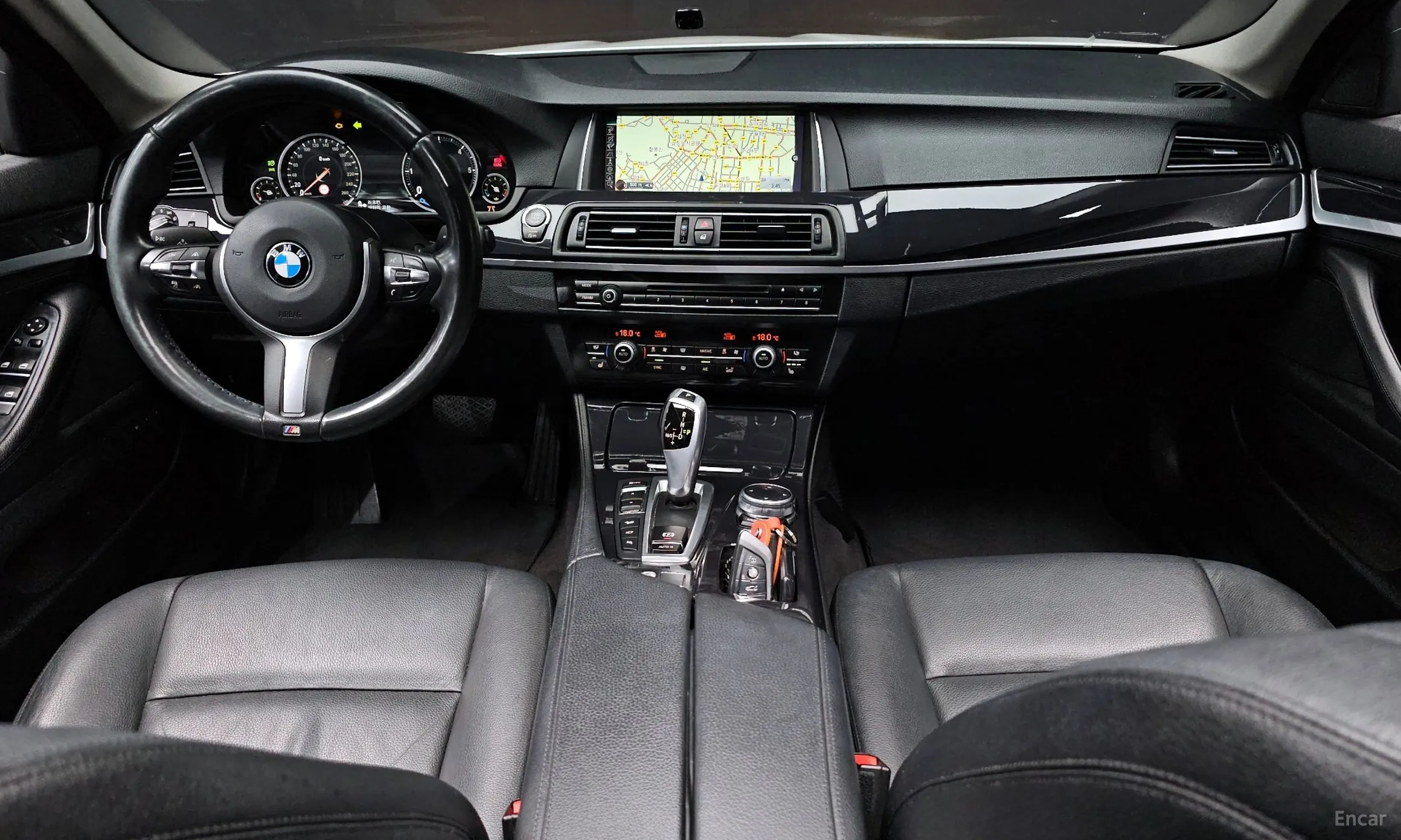 BMW 5 Series (F10) превью 4