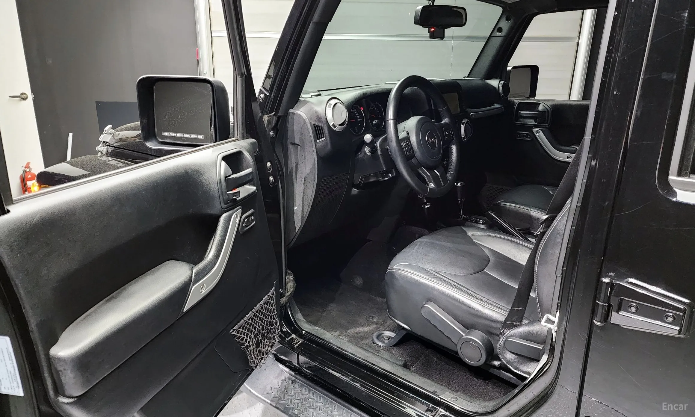 Jeep Wrangler (JK) превью 10