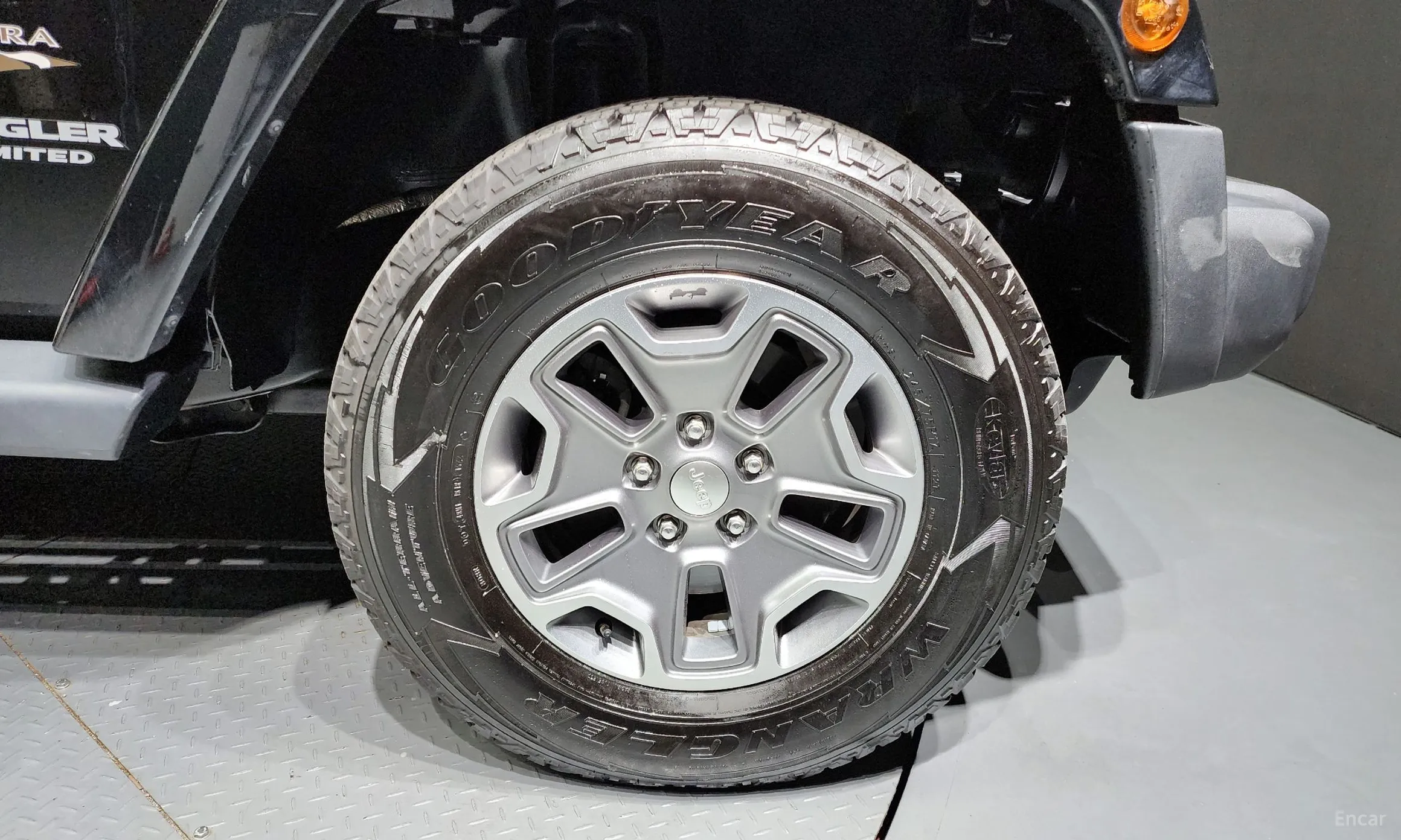 Jeep Wrangler (JK) превью 5