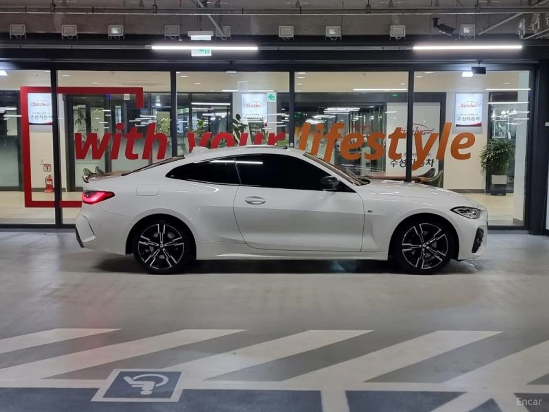 BMW Series 4 (G22)