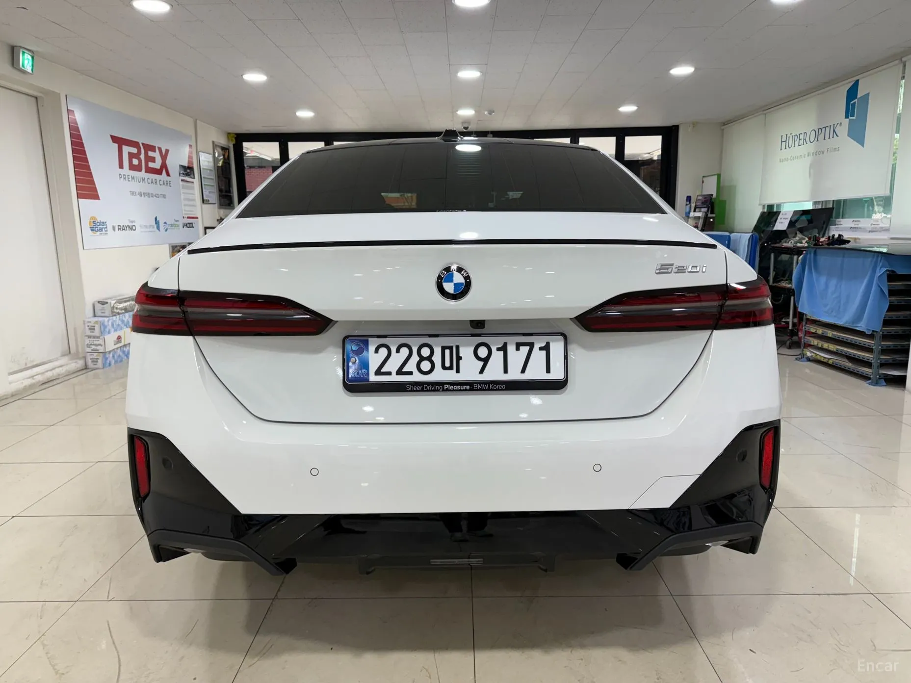 BMW 5 Series (G60) превью 3