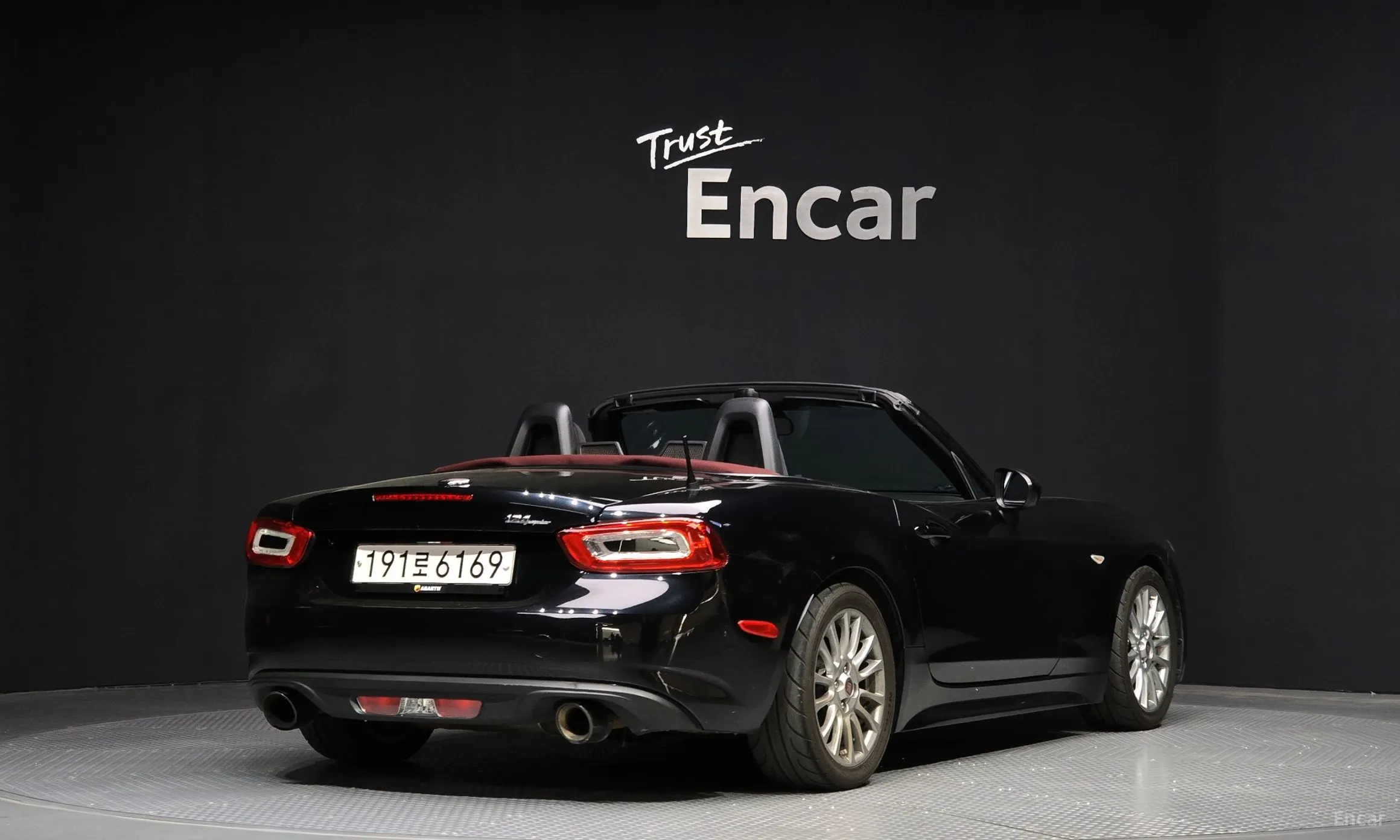 Fiat 124 Spider