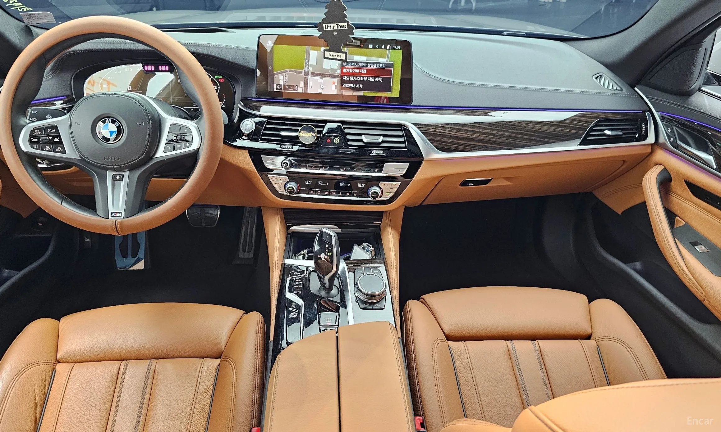 BMW 5 Series (G30) превью 4