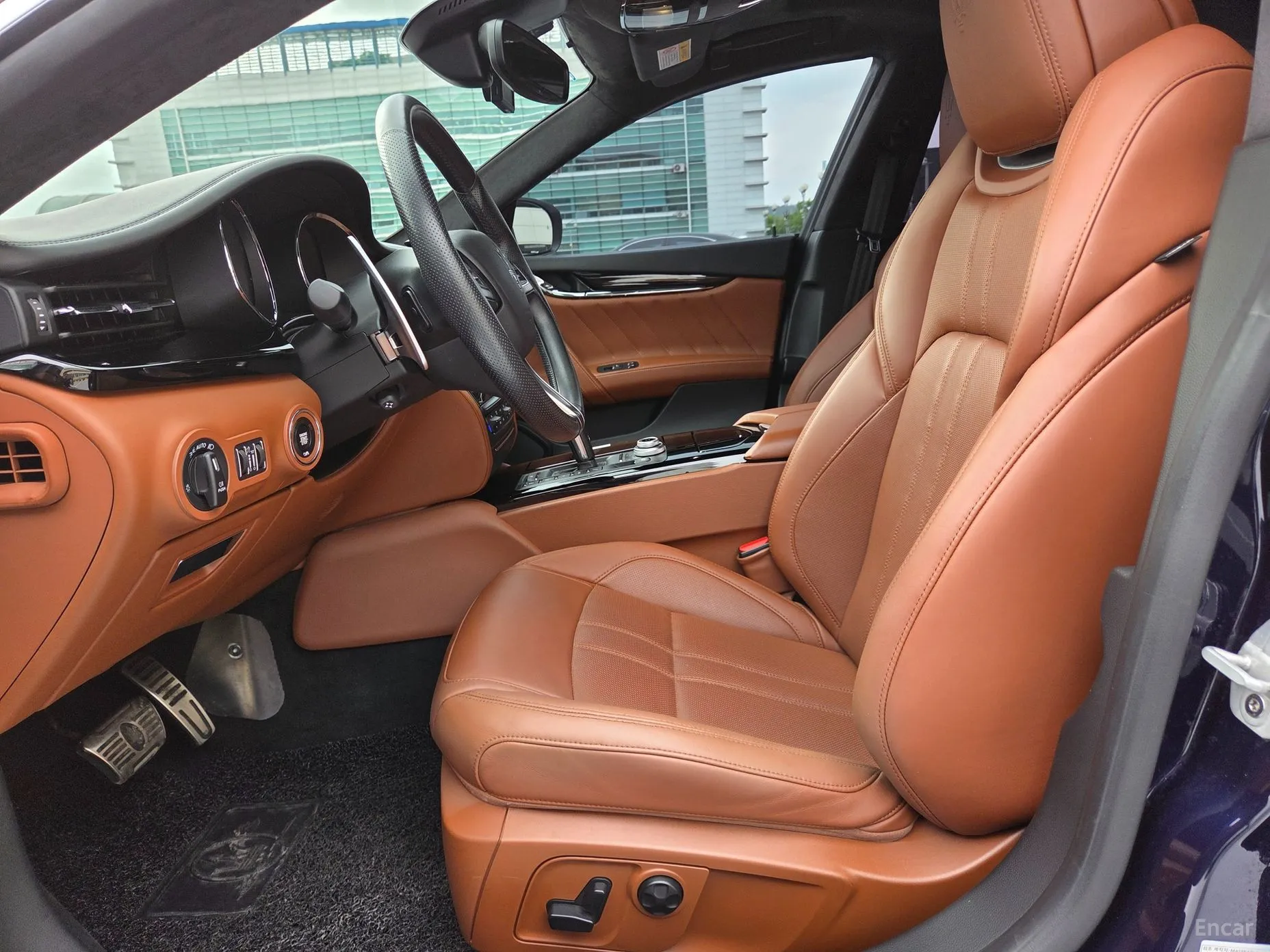 Maserati Quattroporte превью 12