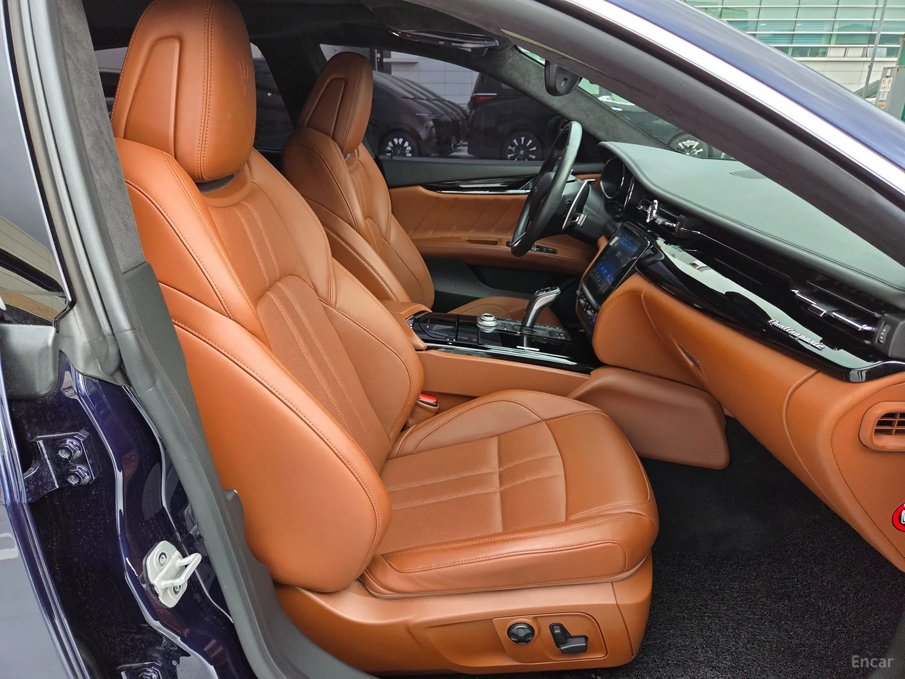 Maserati Quattroporte превью 13