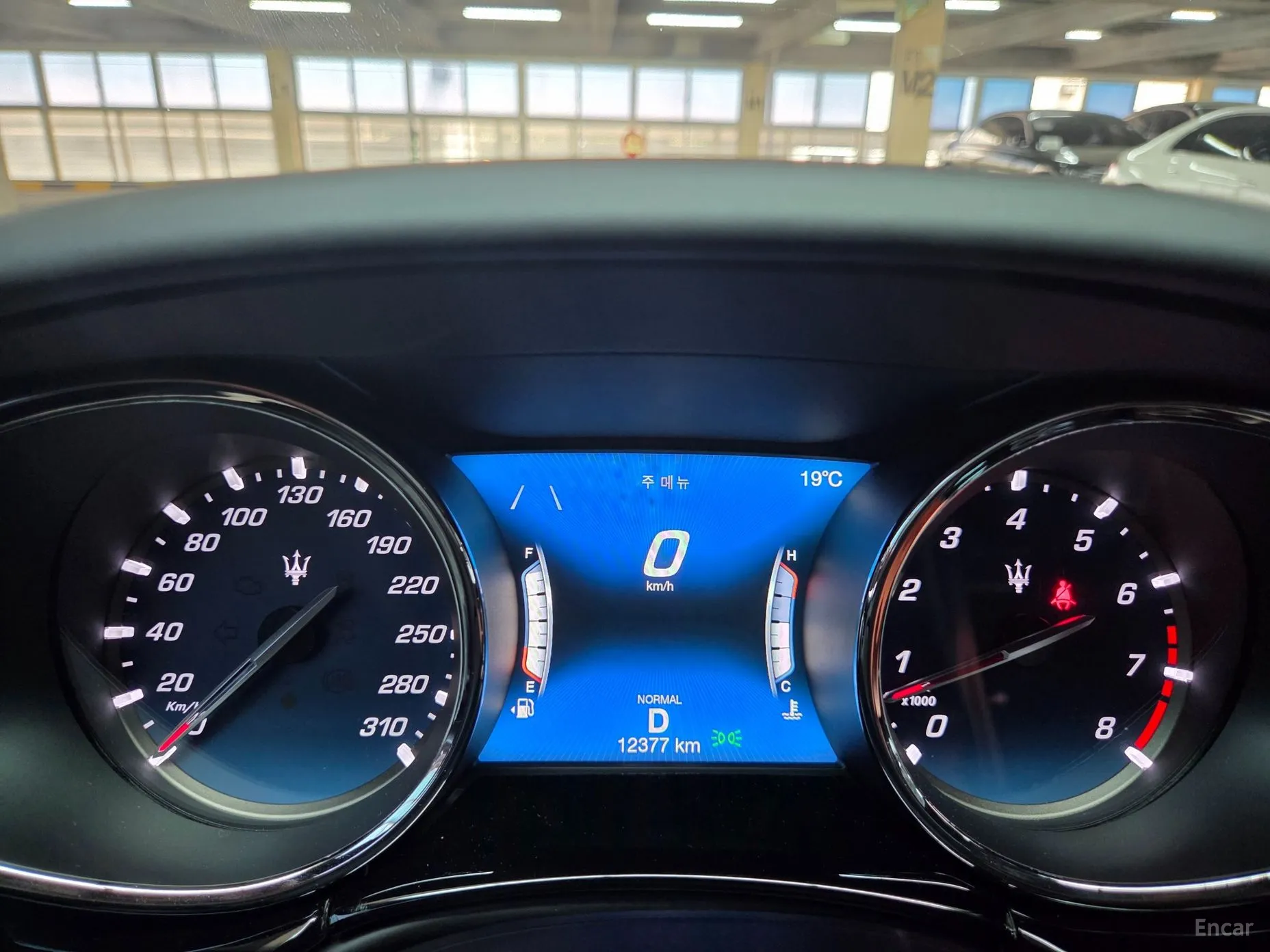 Maserati Quattroporte превью 8