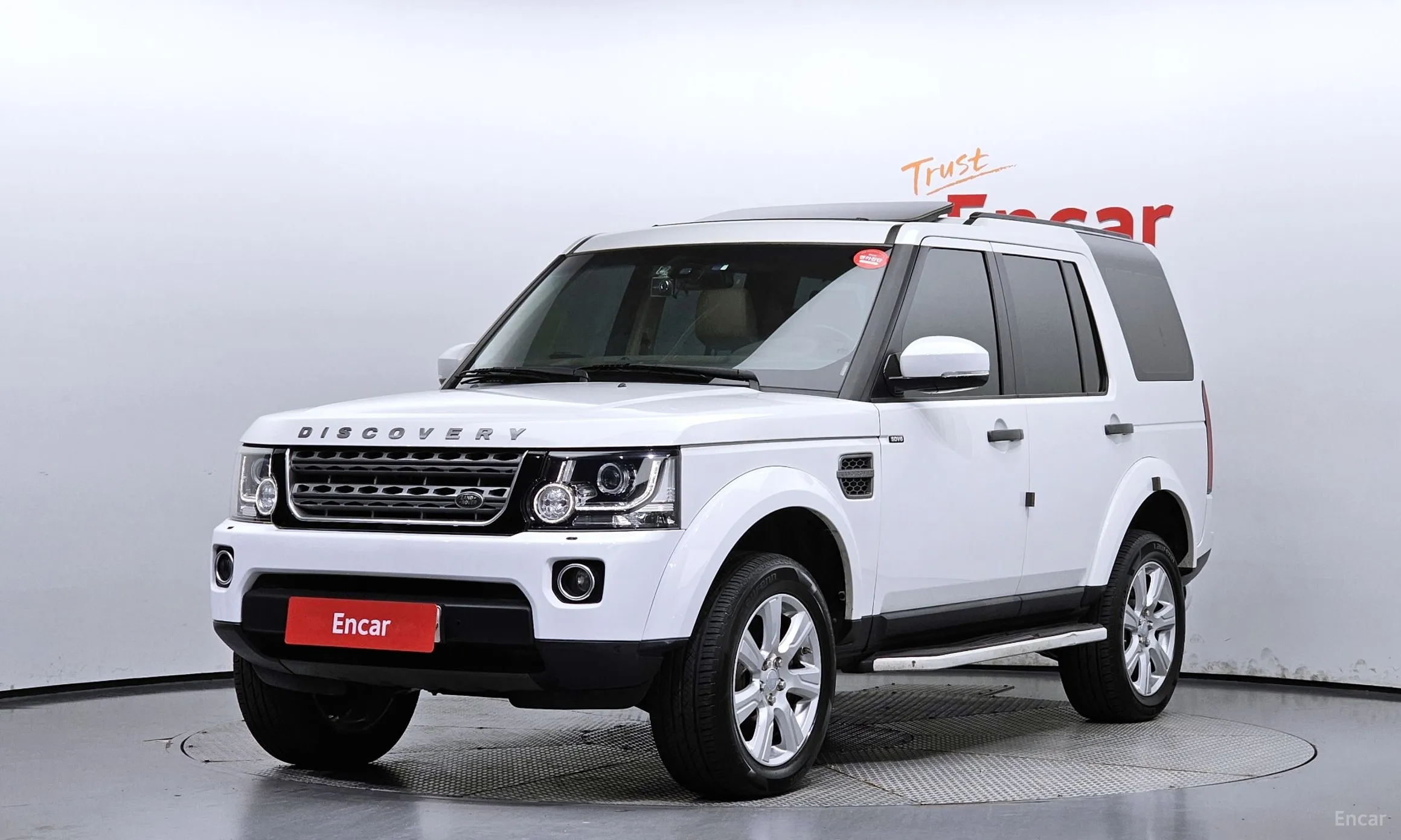 Land Rover Discovery 4