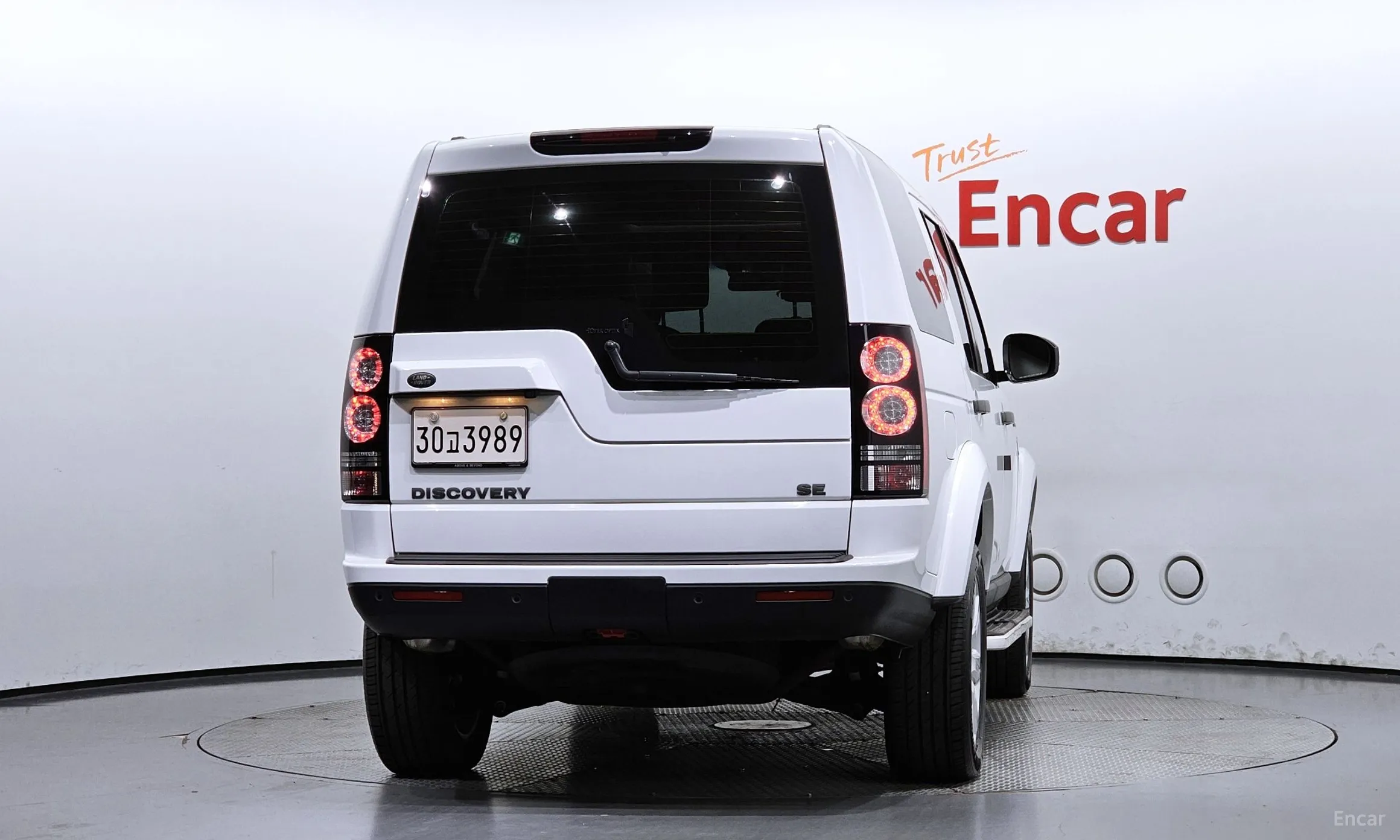 Land Rover Discovery 4 превью 3