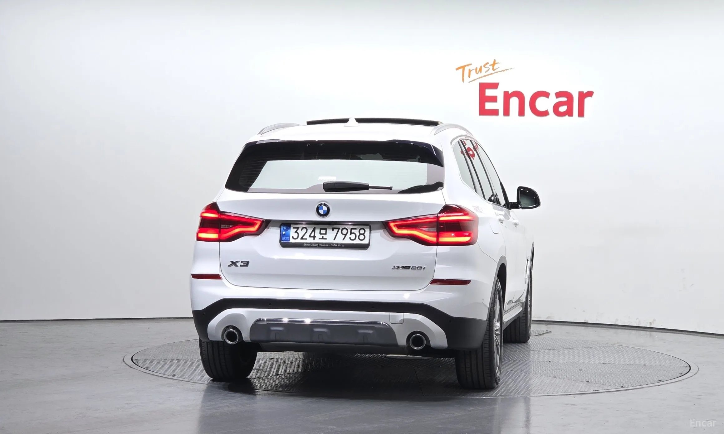 BMW X3 (G01) превью 3