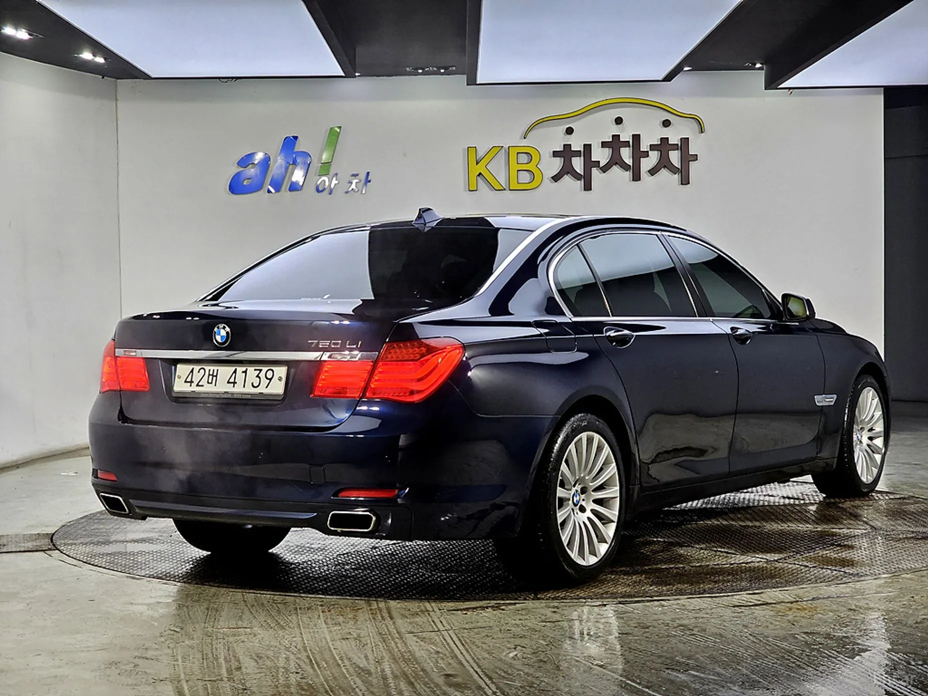 BMW 7 Series (F01) превью 3