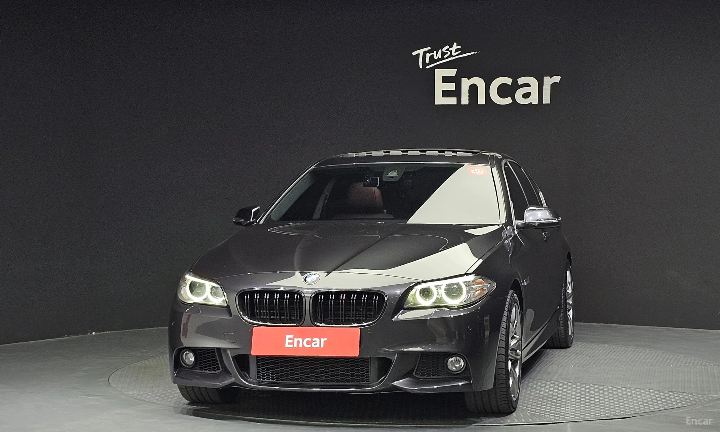 BMW 5 Series (F10) превью 2