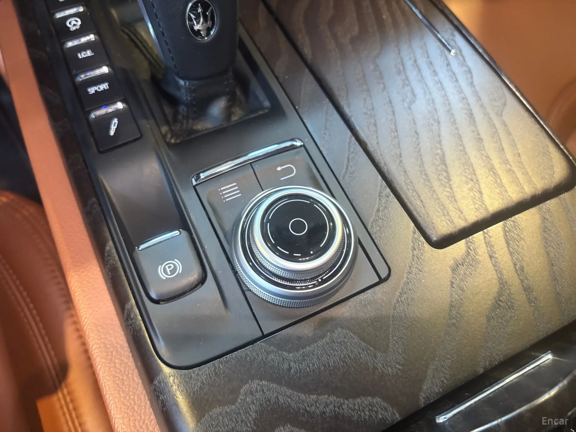 Maserati Quattroporte превью 13
