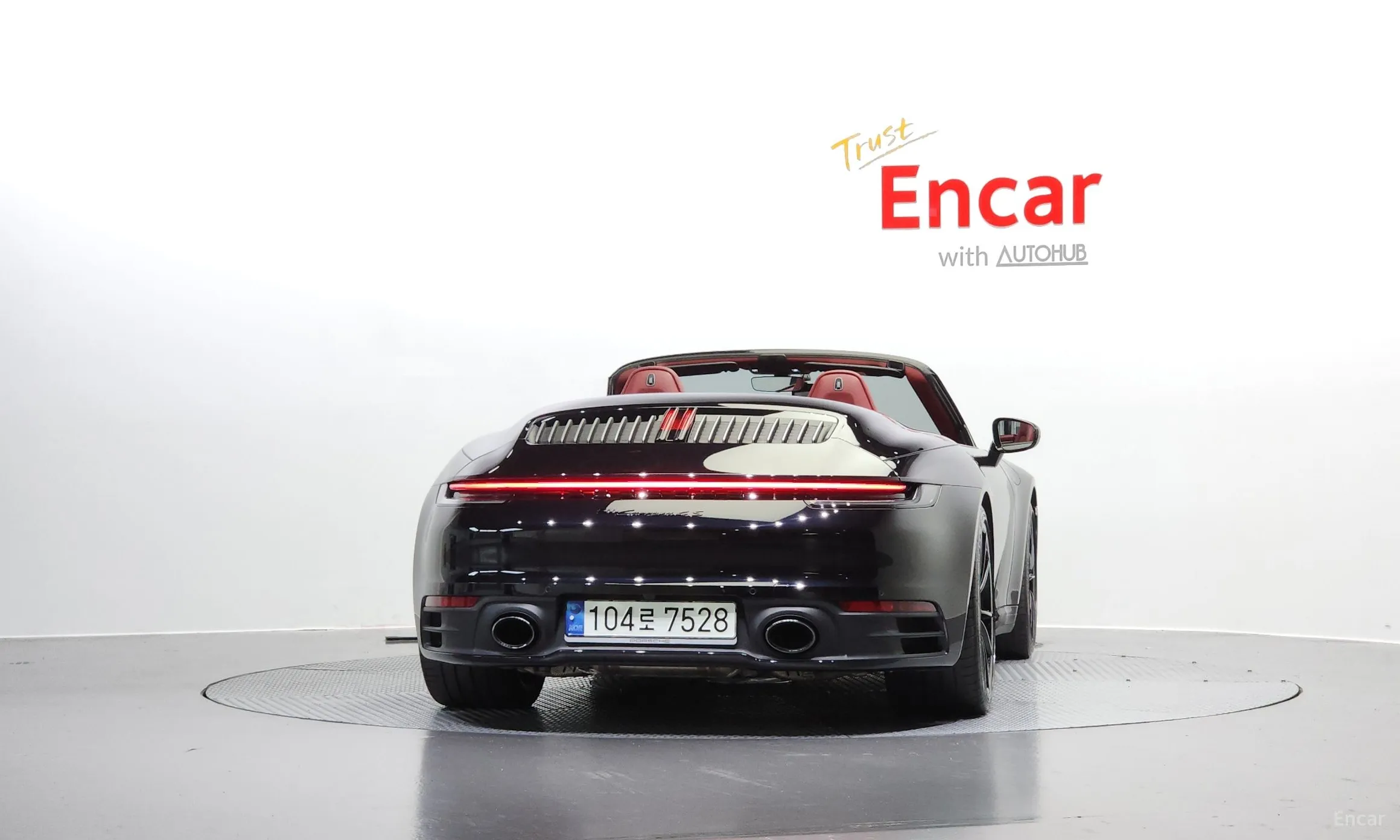 Porsche 911 (992) превью 3