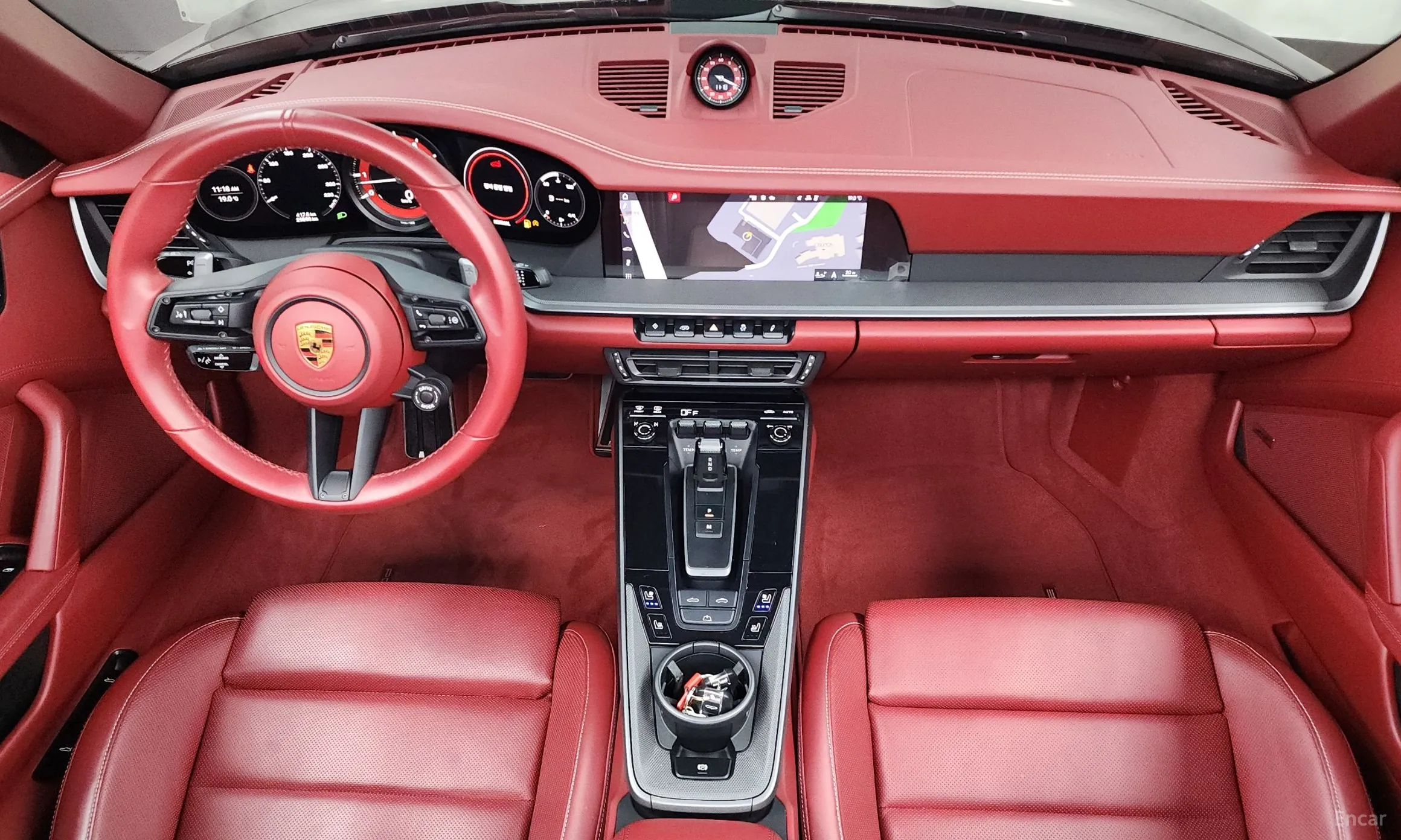 Porsche 911 (992) превью 4