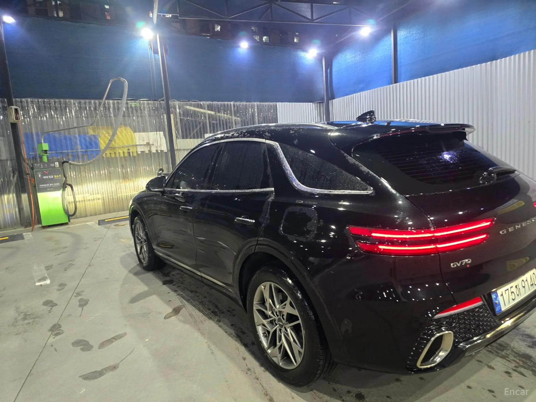 Genesis GV70 превью 6