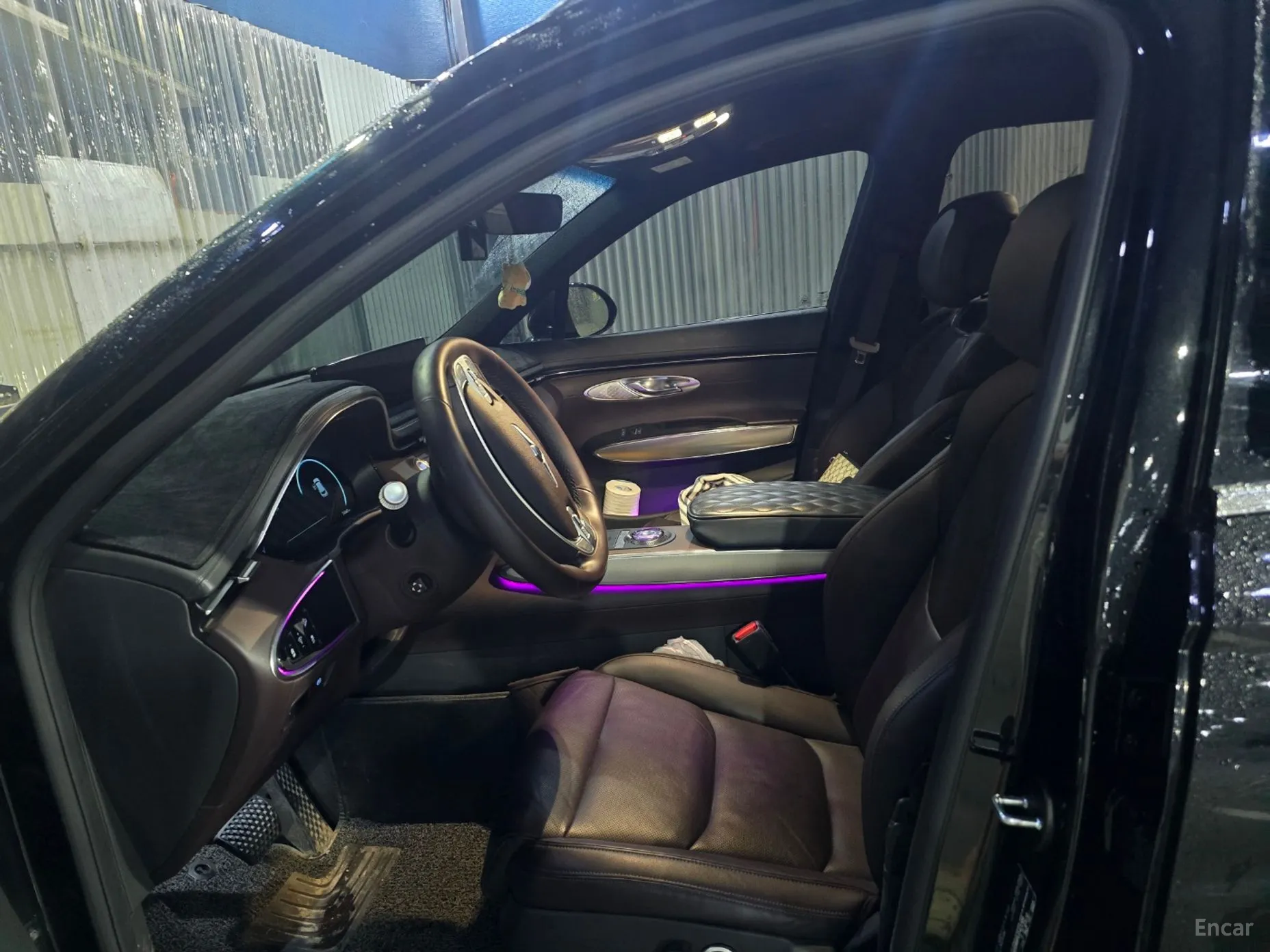 Genesis GV70 превью 8