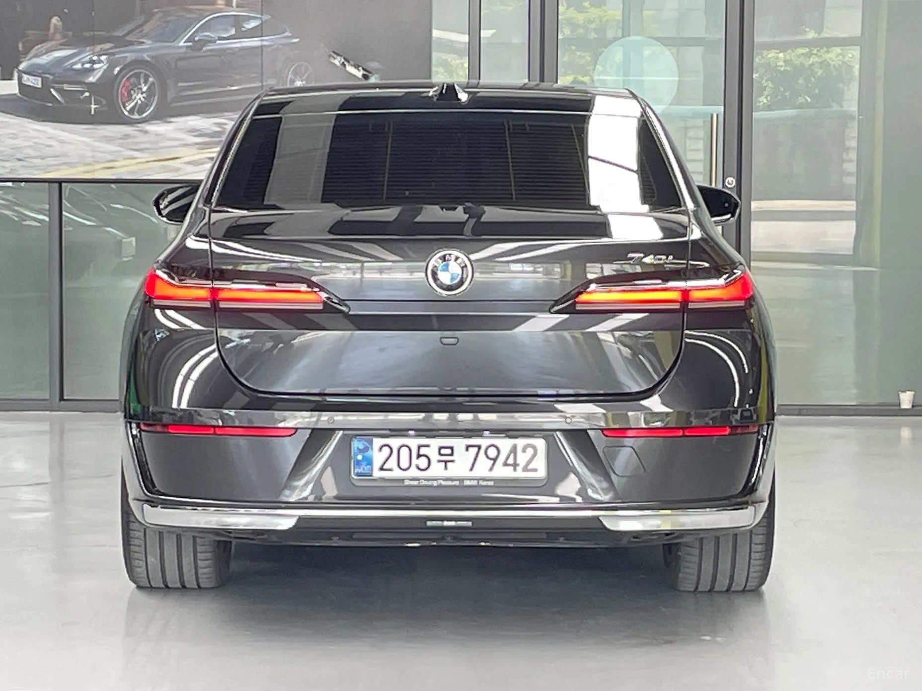 BMW 7 Series (G70) превью 3