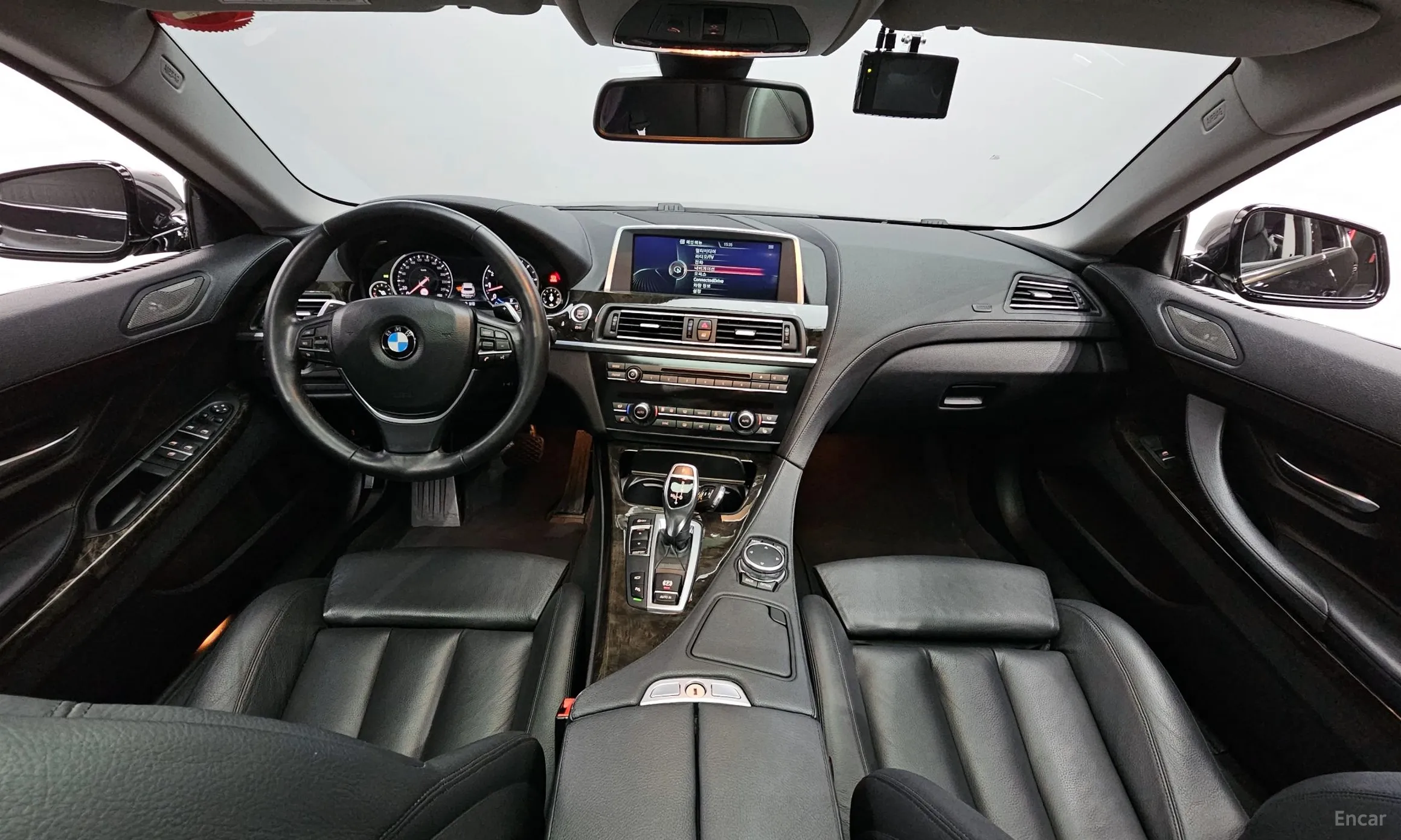 BMW 6 Series (F12) превью 4