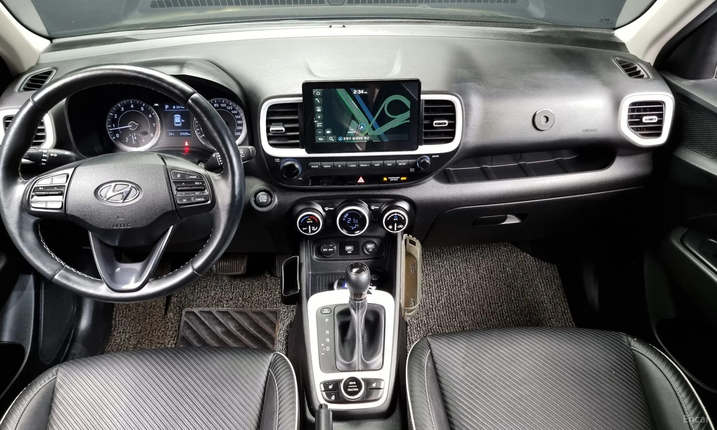 Hyundai Venue превью 4