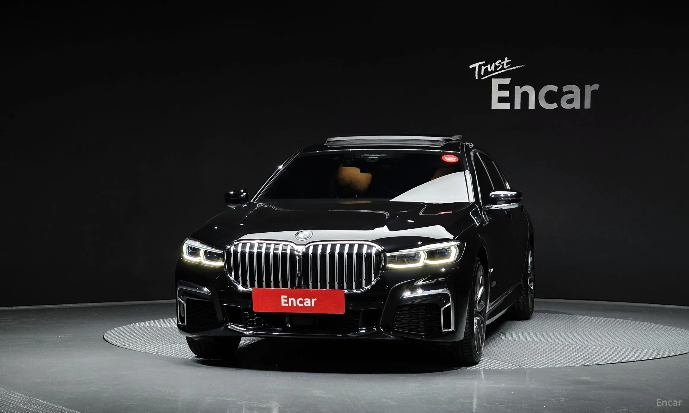 BMW 7 Series (G11) превью 2