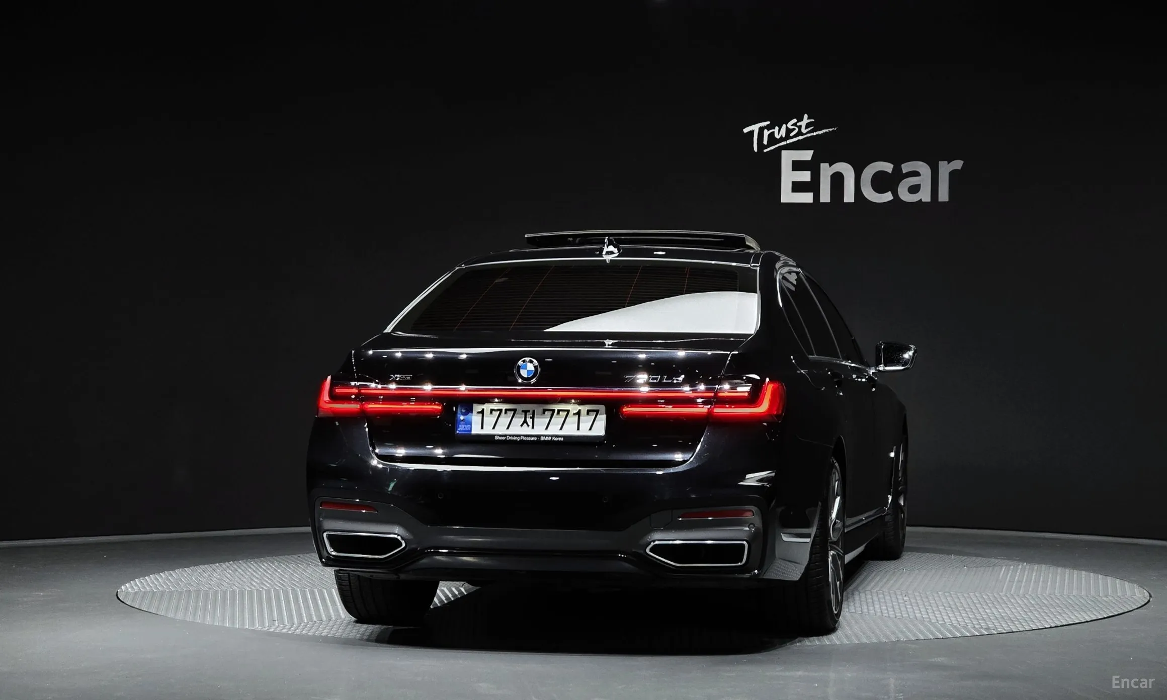 BMW 7 Series (G11) превью 3