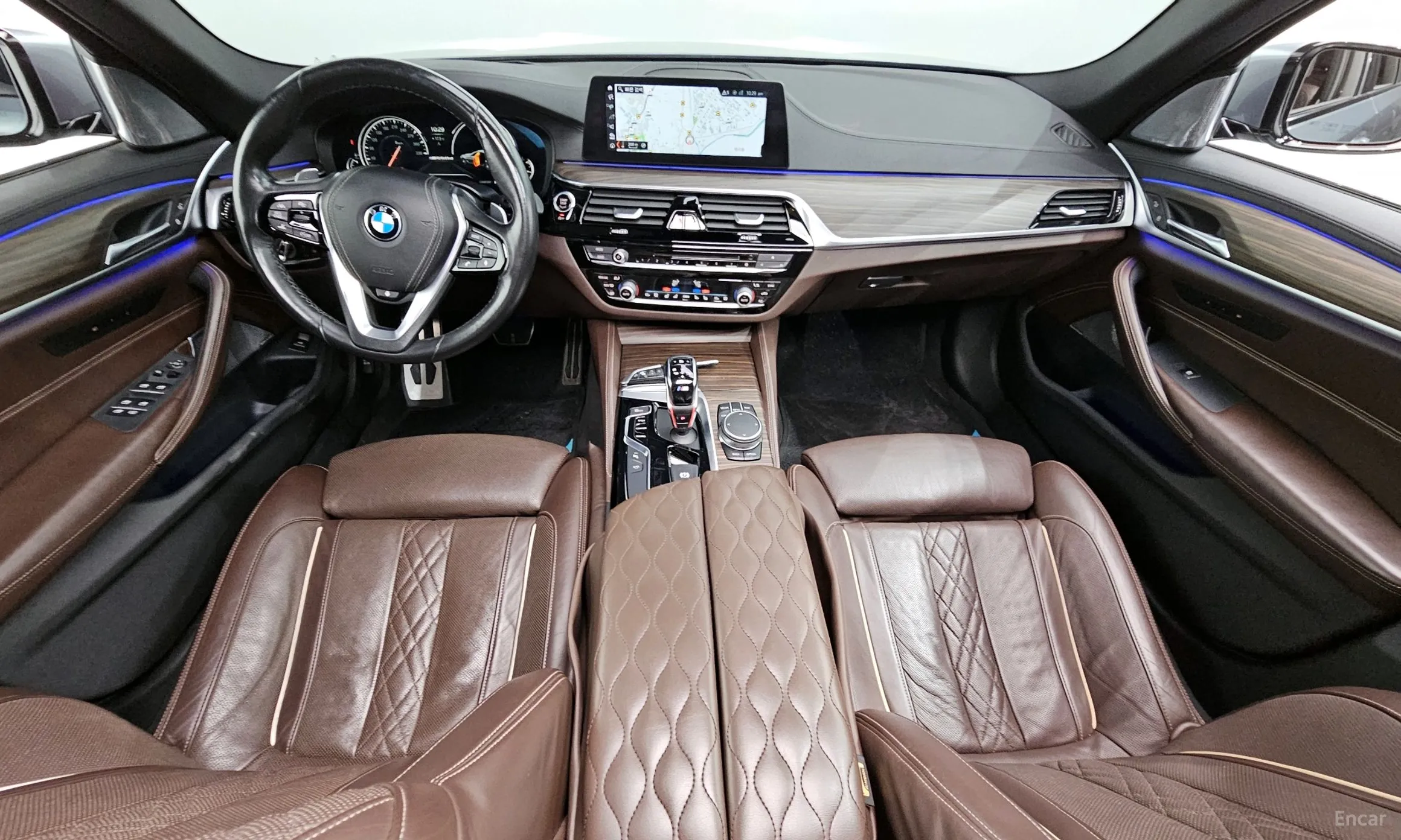 BMW 5 Series (G30) превью 4