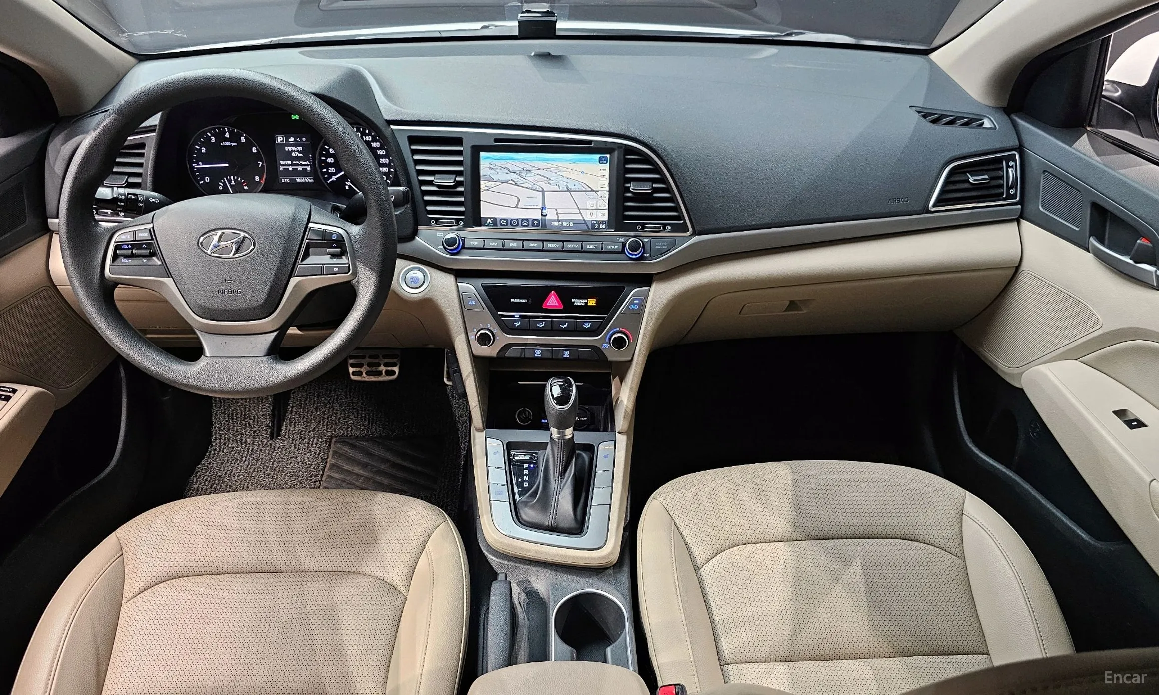 Hyundai Avante AD превью 4