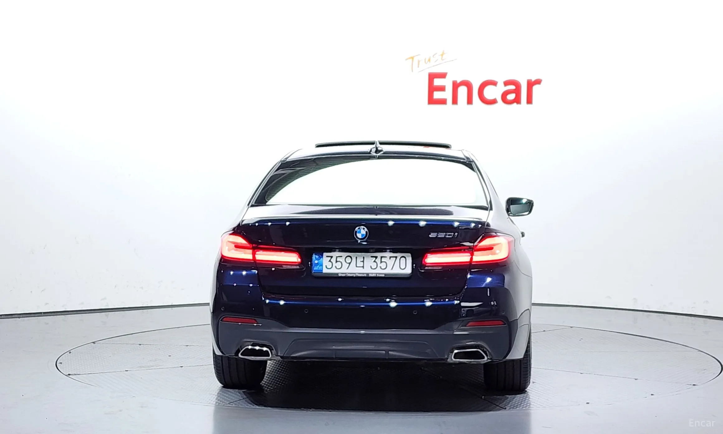 BMW 5 Series (G30) превью 3