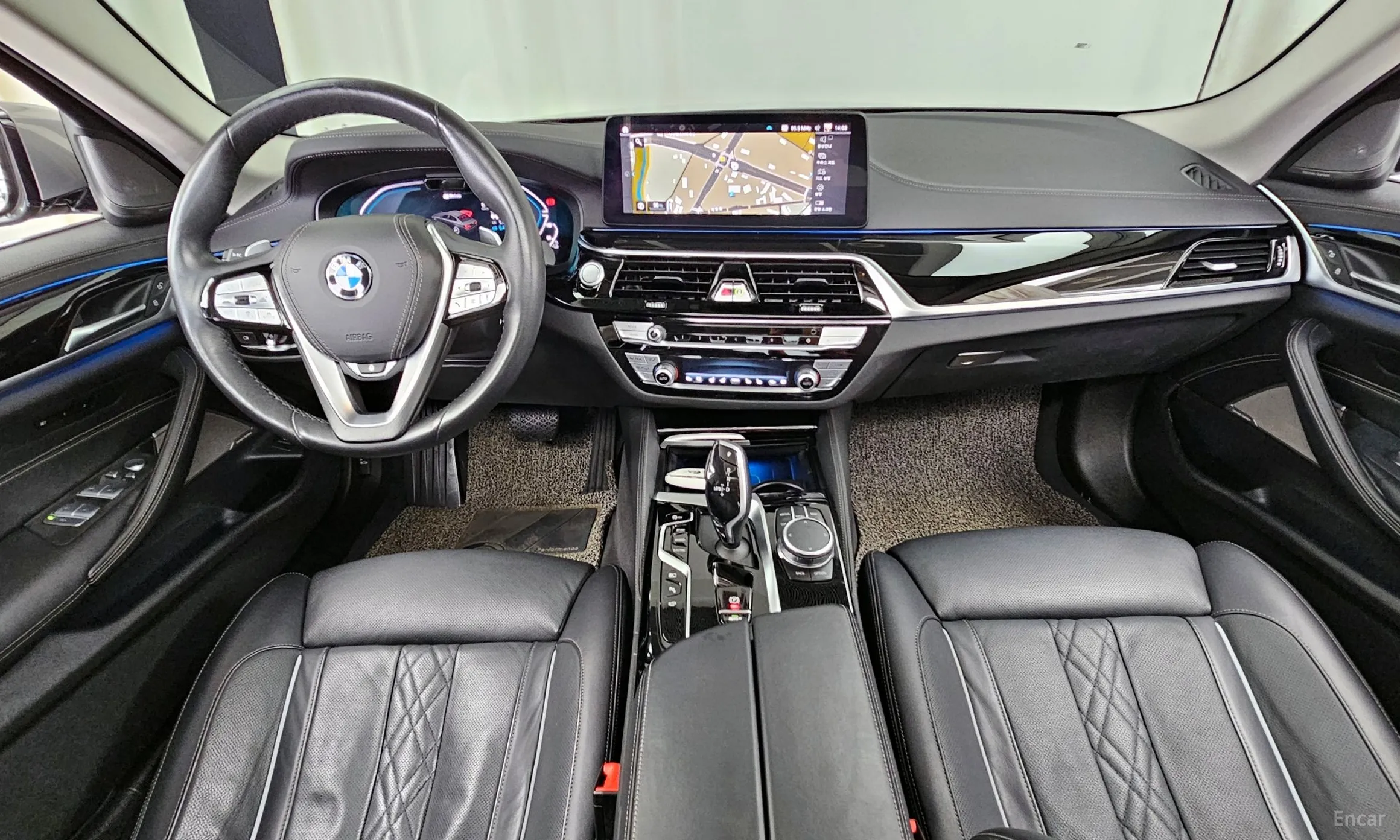 BMW 5 Series (G30) превью 4