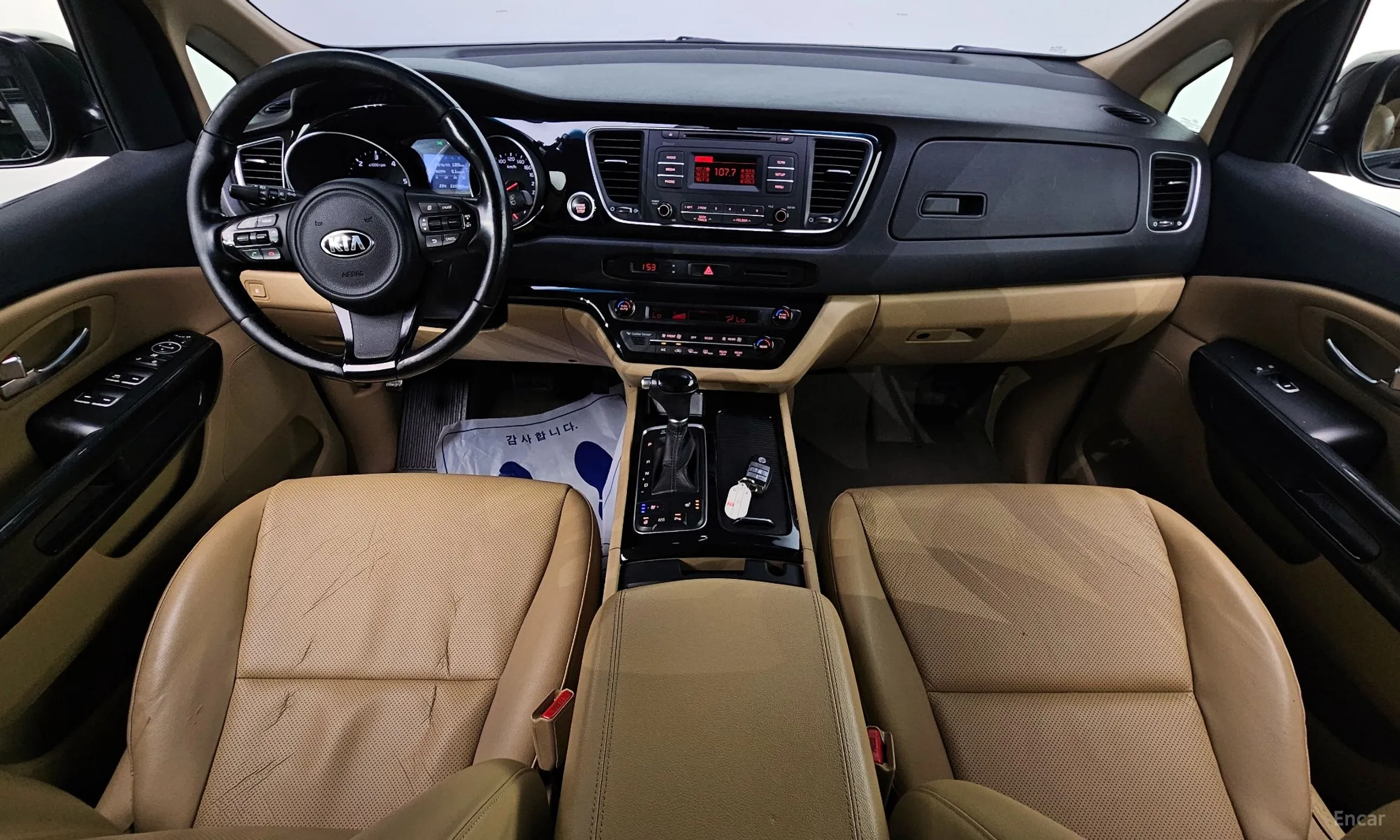 Kia Carnival превью 4