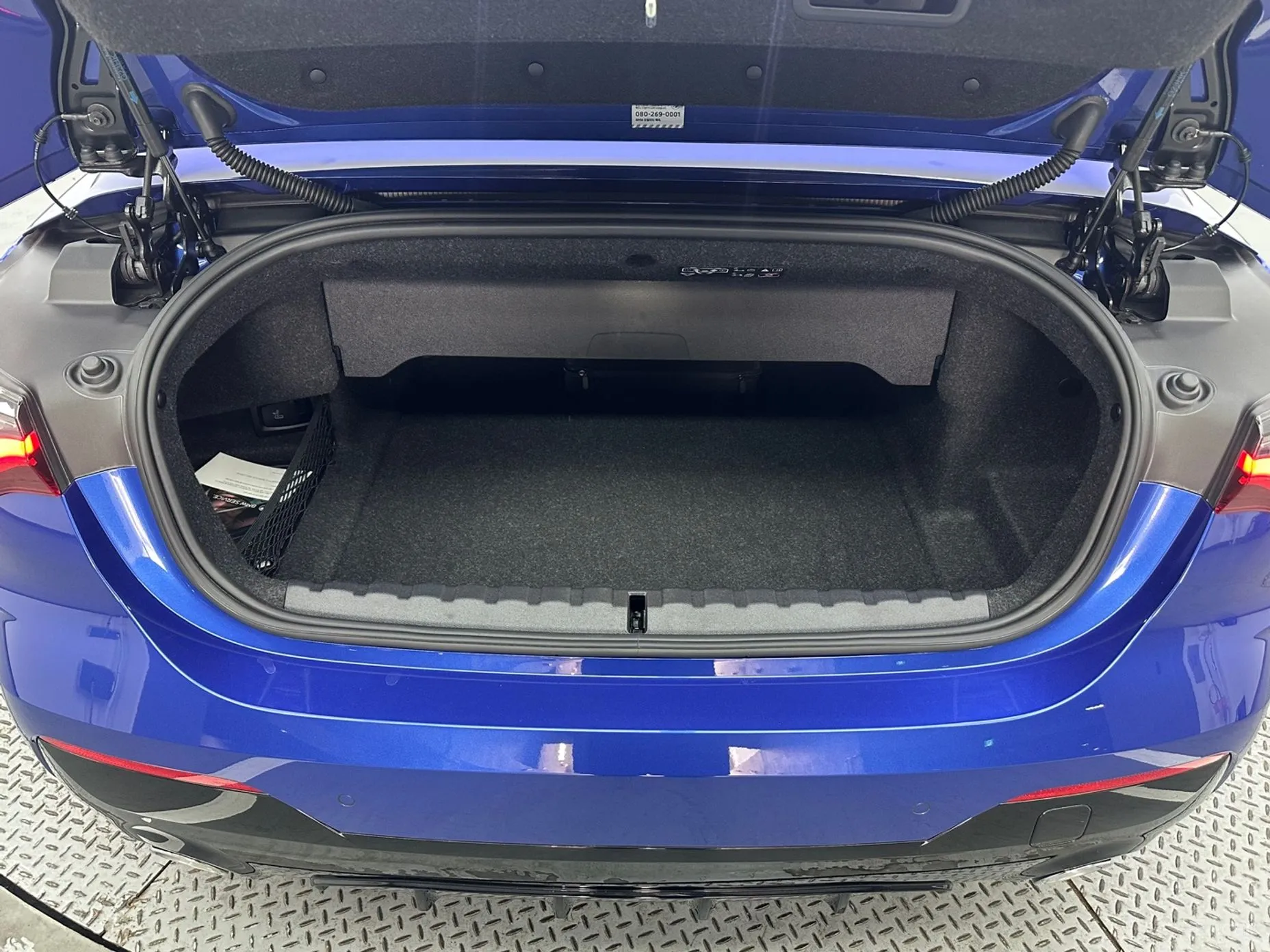 BMW Series 4 (G22) превью 4
