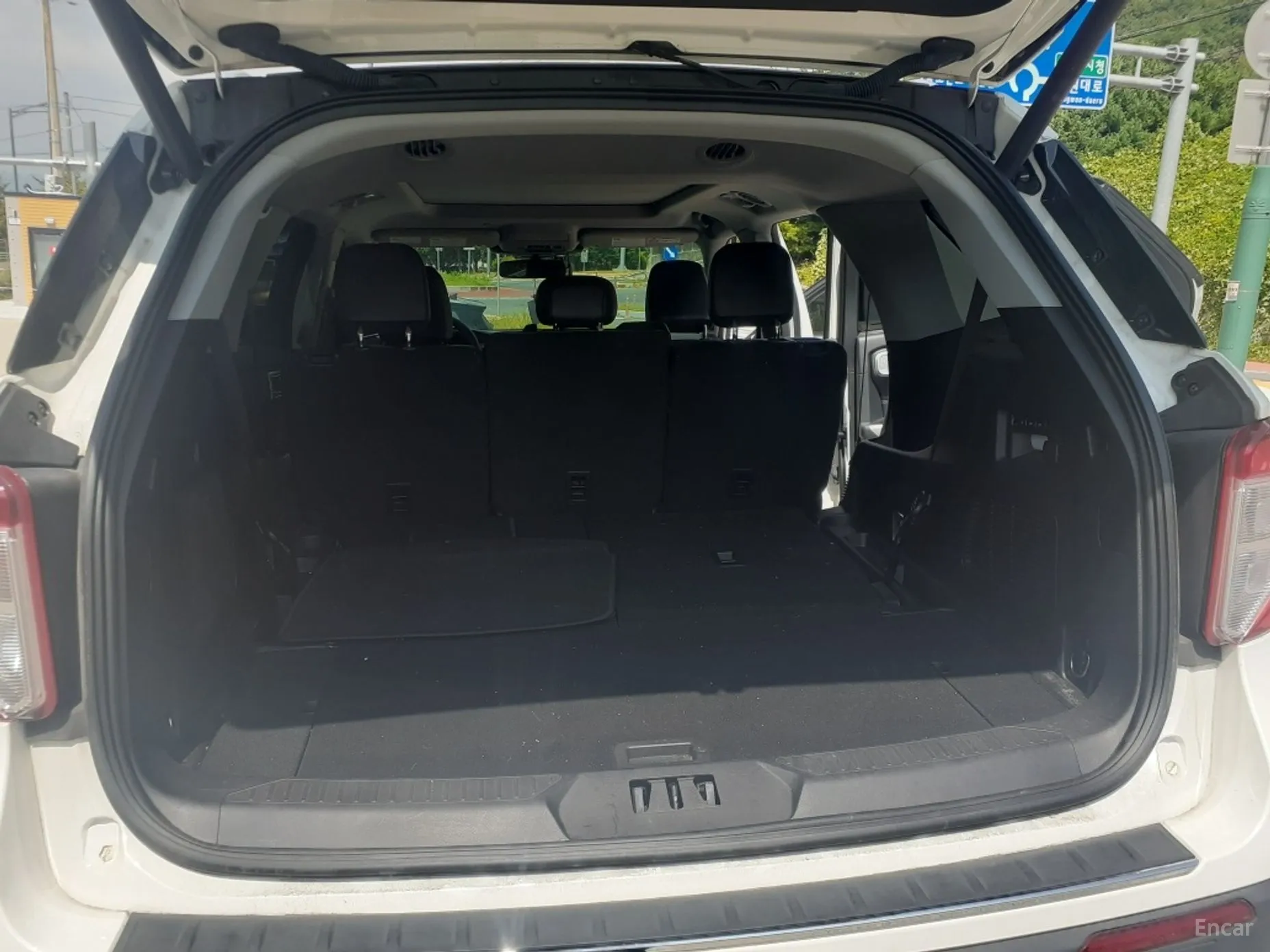 Ford Explorer 6th Generation превью 17