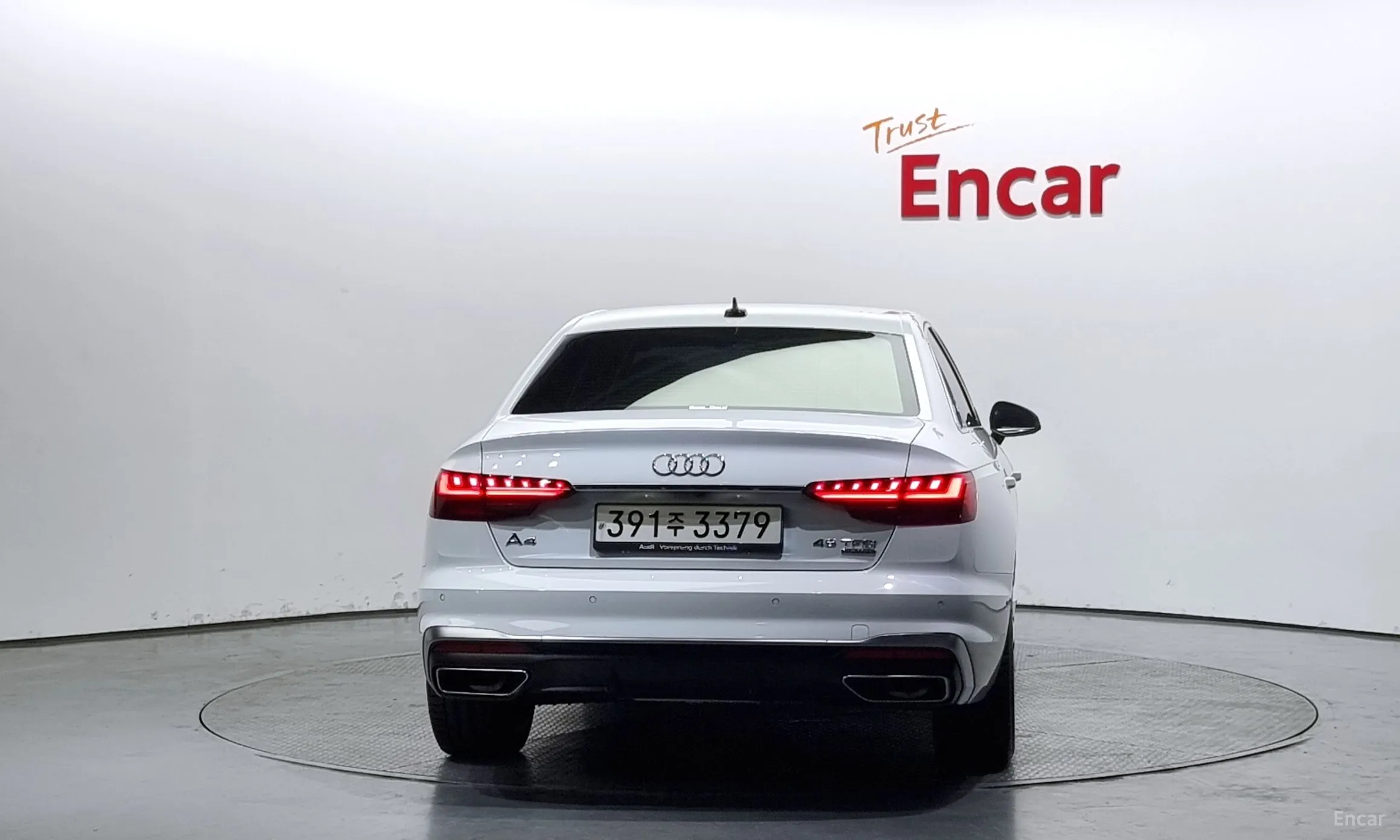 Audi A4 (B9) превью 3