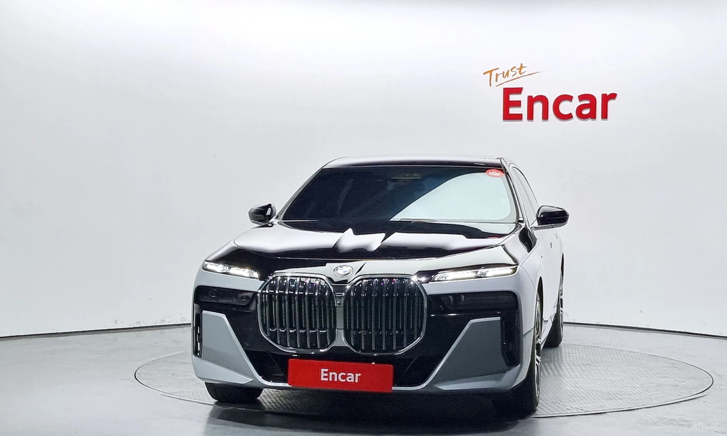 BMW 7 Series (G70) превью 2