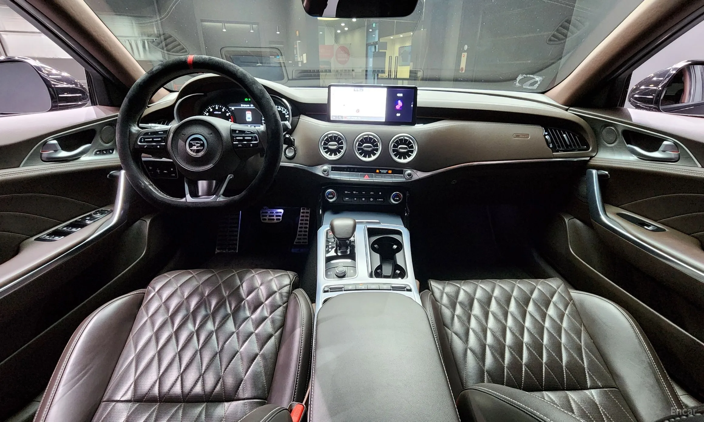 Kia Stinger Master превью 4