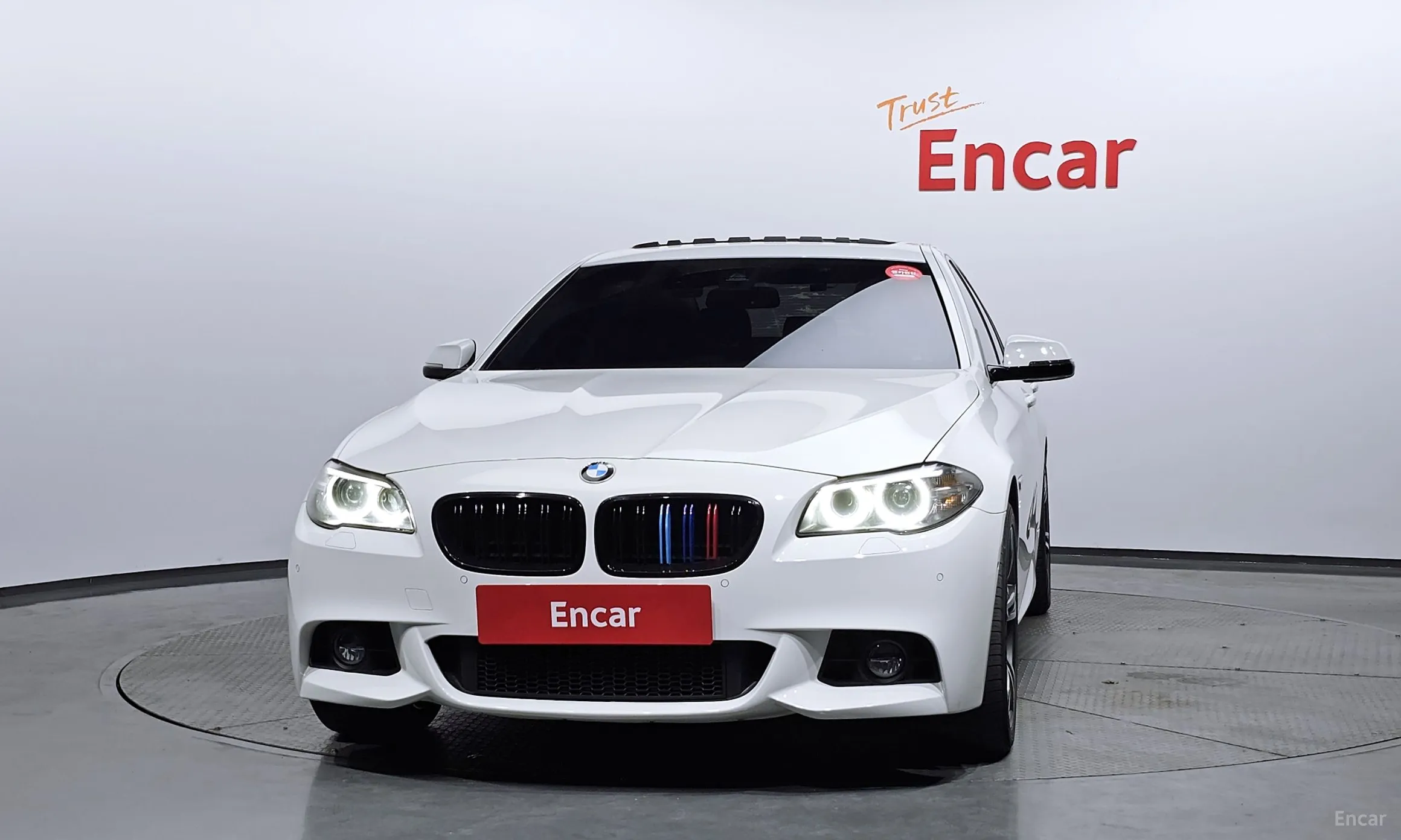 BMW 5 Series (F10) превью 2