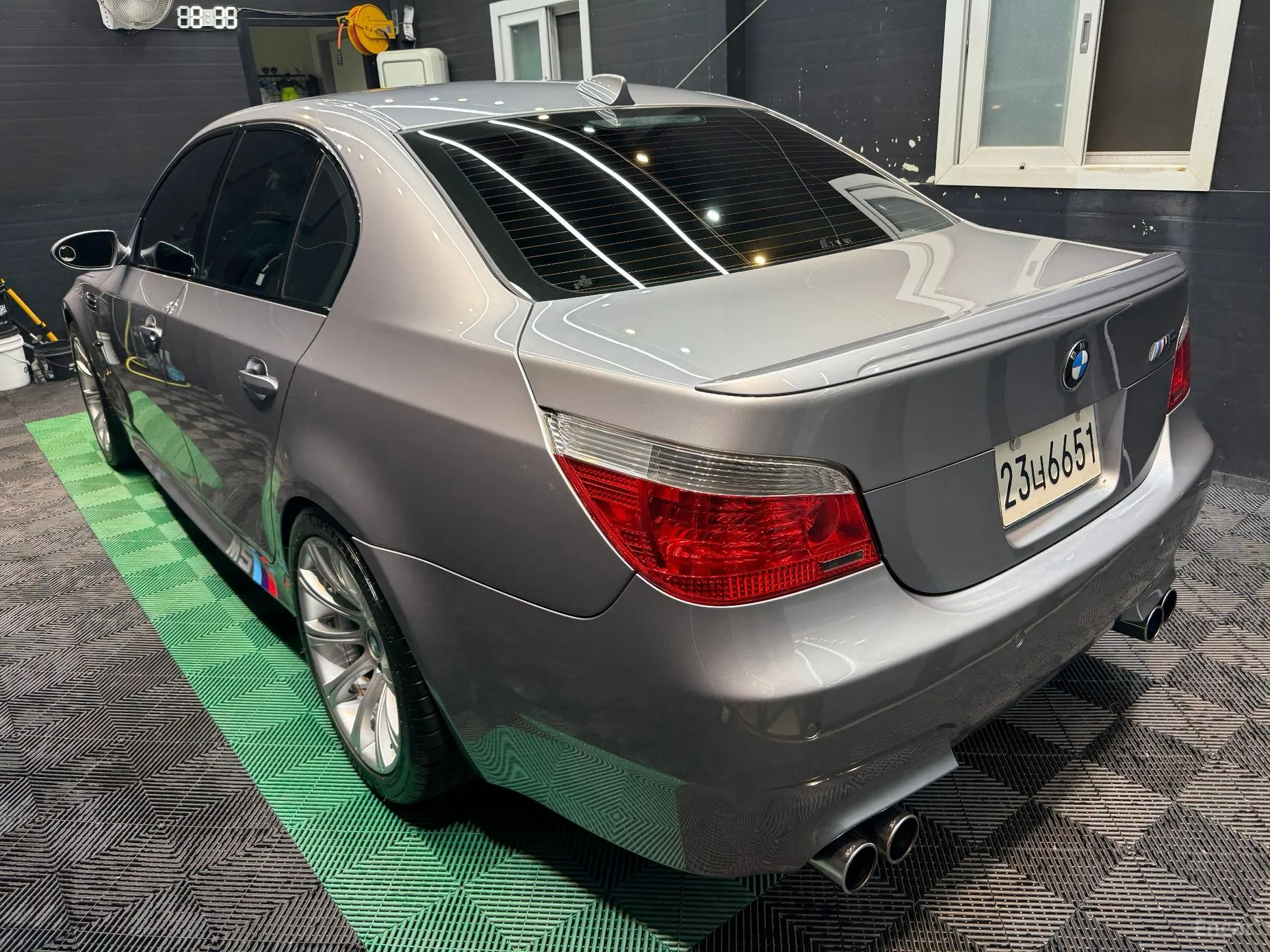 BMW M5 (E60) превью 3
