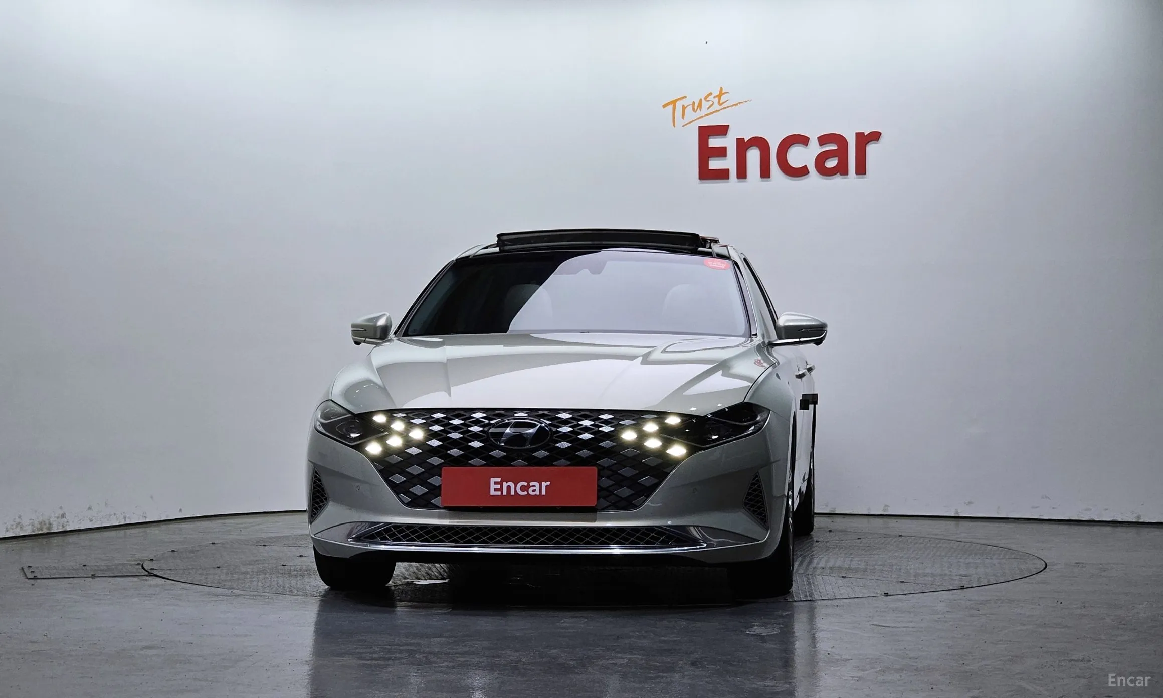 Hyundai Grandeur IG превью 2