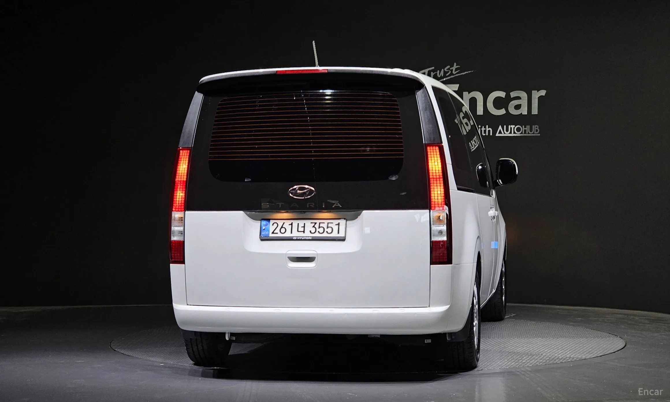Hyundai Staria превью 3