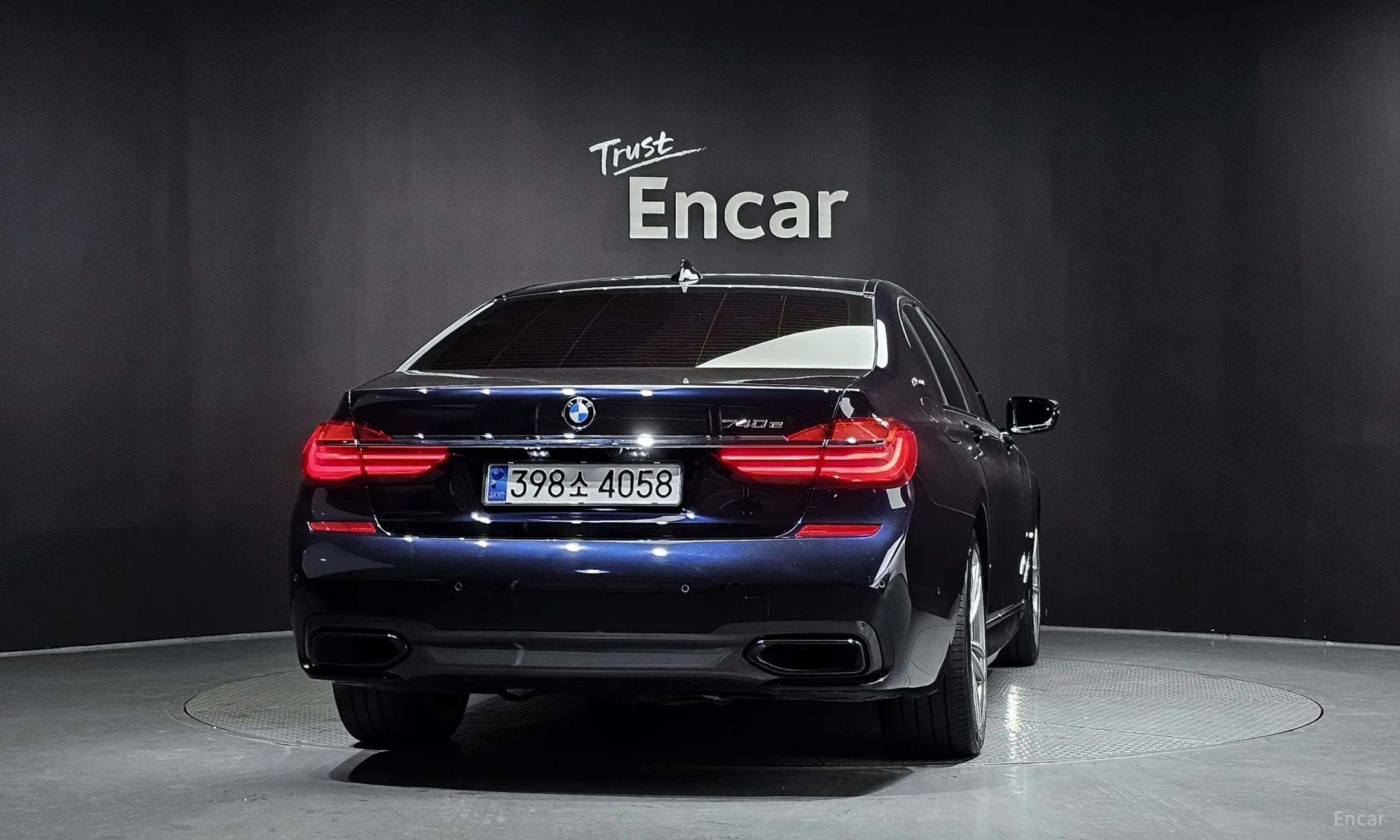BMW 7 Series (G11) превью 3