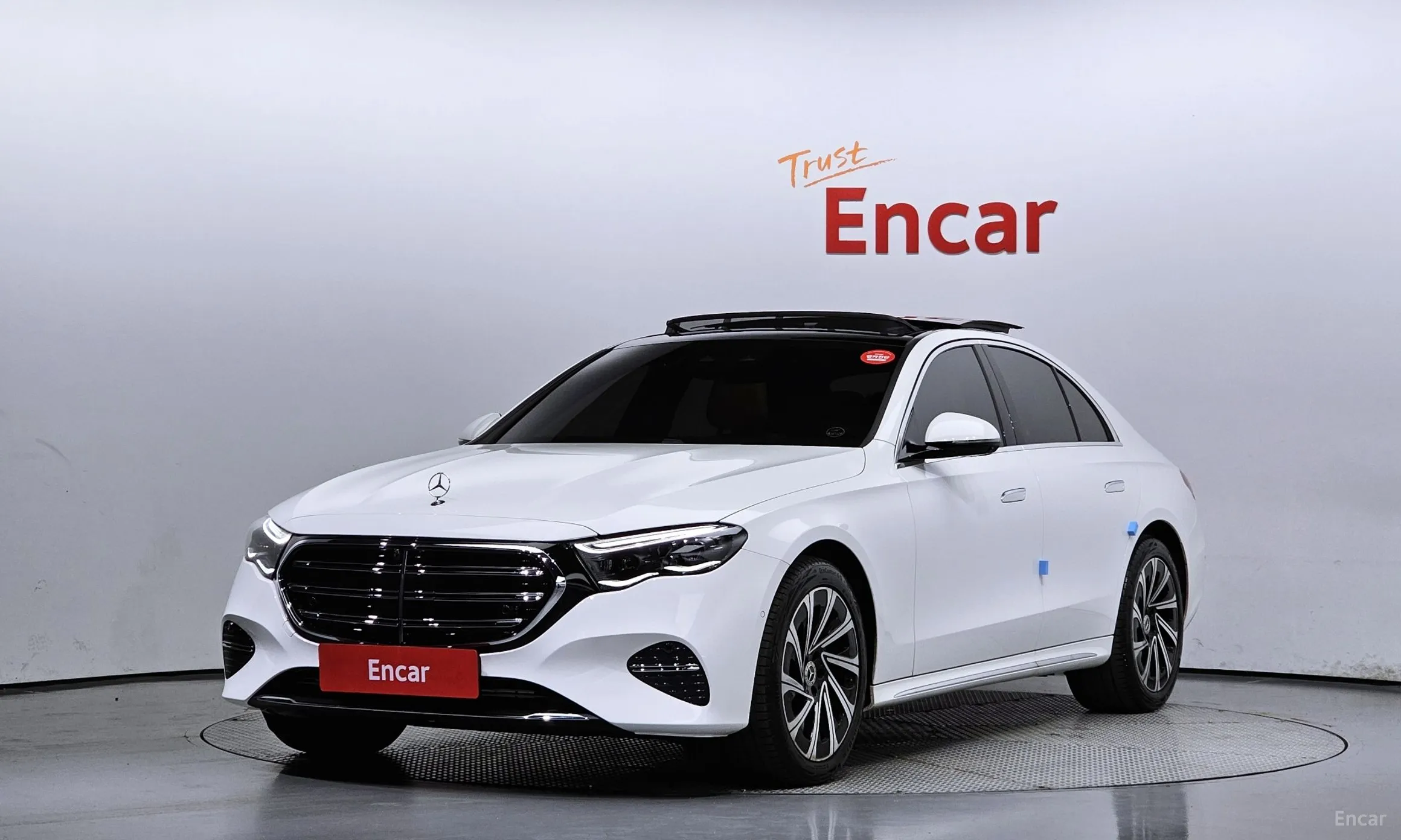 E-Class W214