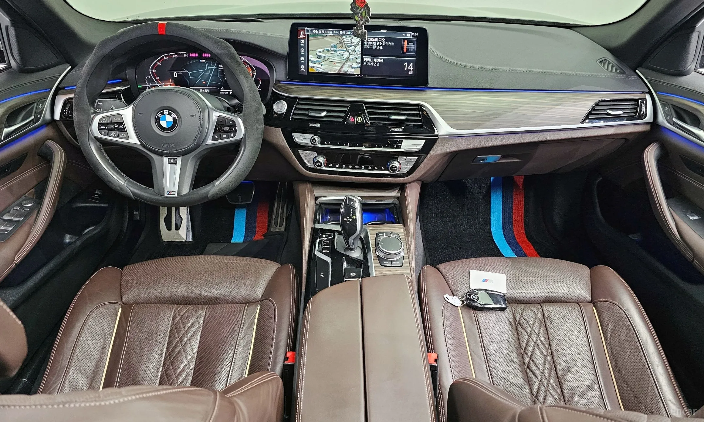 BMW 5 Series (G30) превью 4