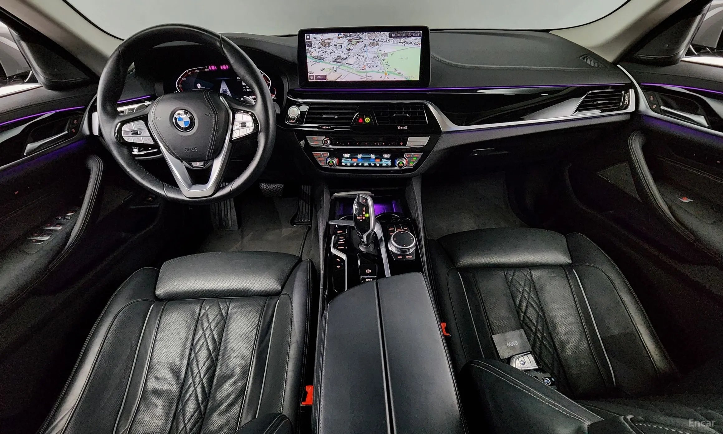 BMW 5 Series (G30) превью 4