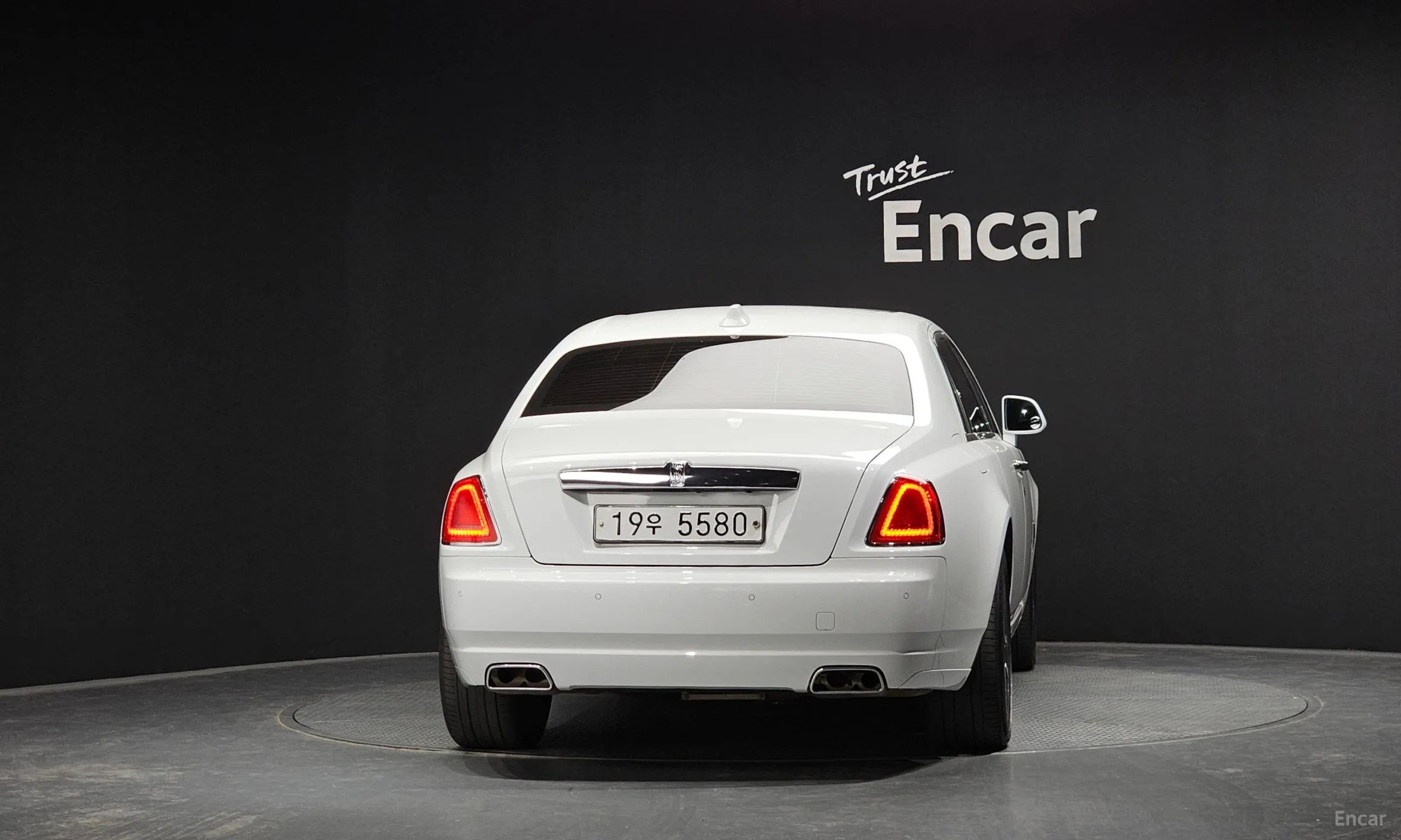 Rolls-Royce Ghost превью 4