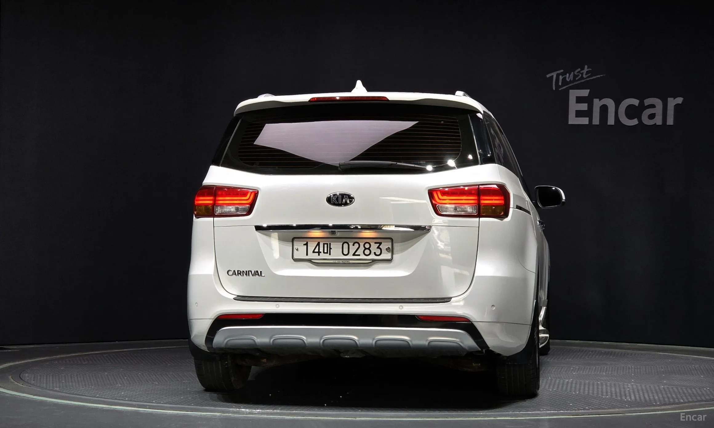 Kia Carnival превью 3