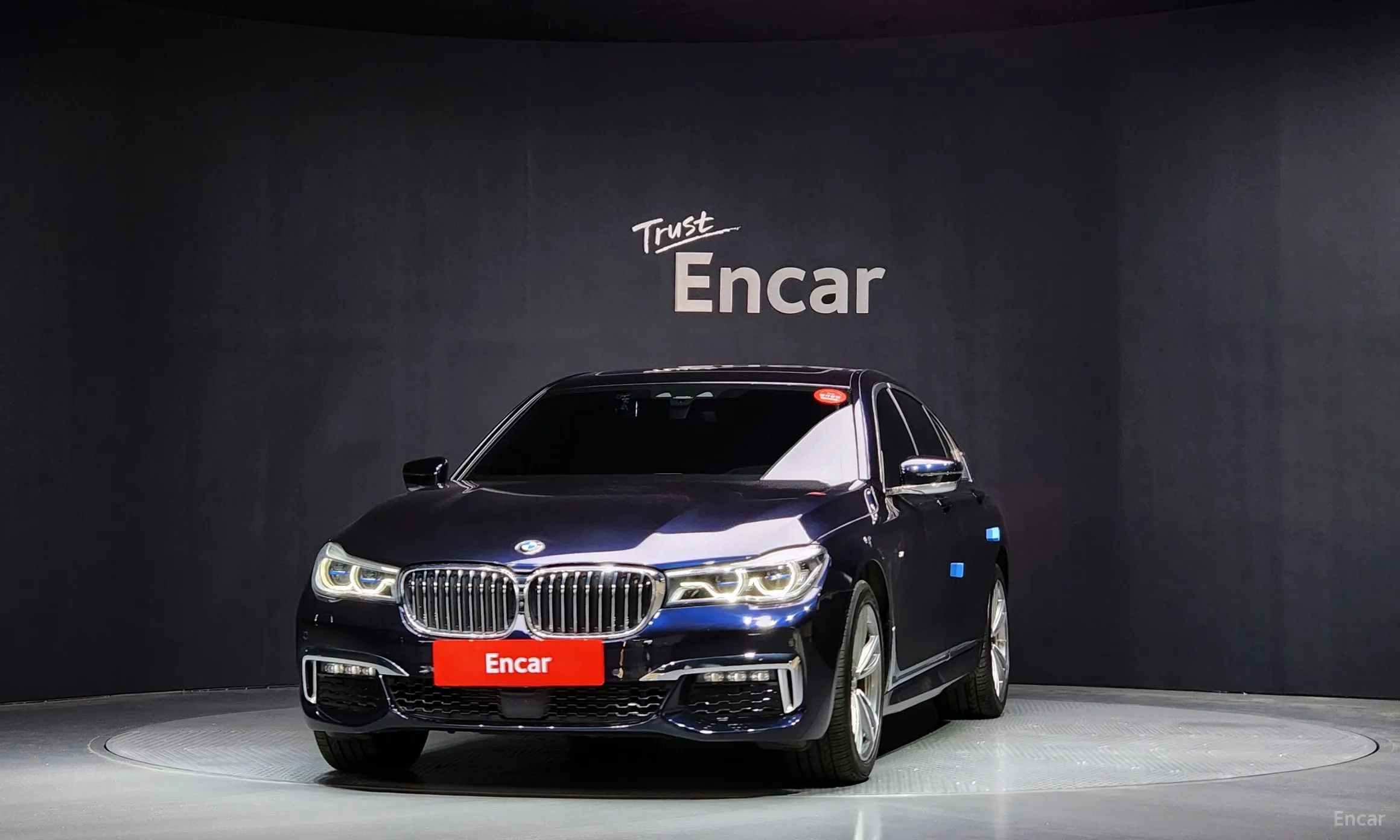BMW 7 Series (G11) превью 2