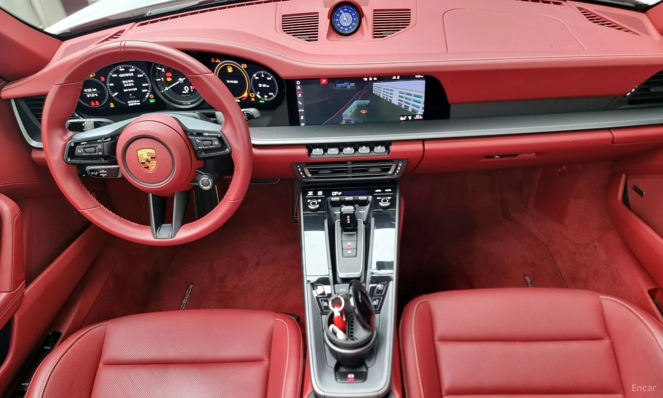 Porsche 911 (992) превью 4