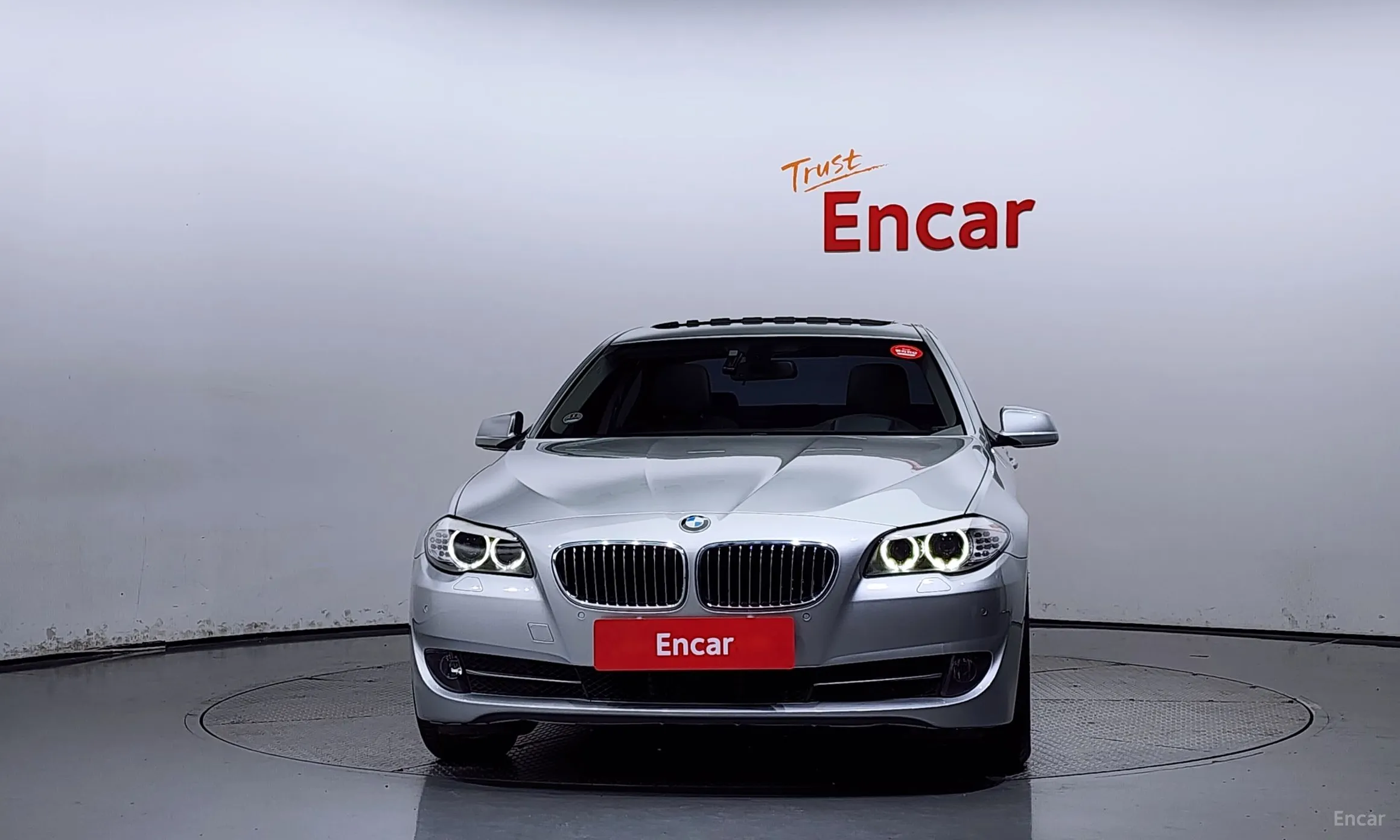 BMW 5 Series (F10) превью 2