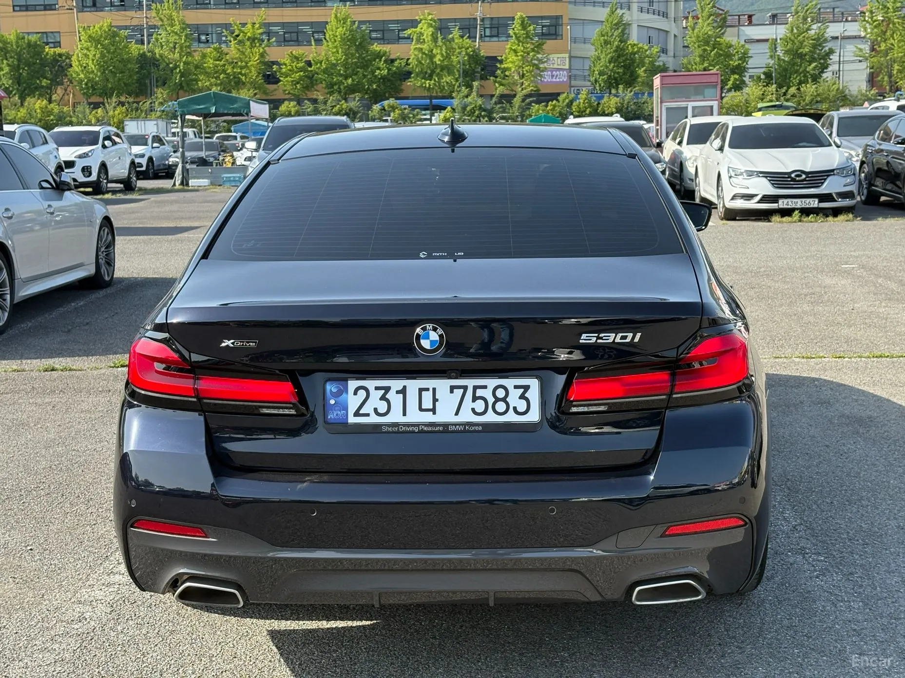 BMW 5 Series (G30) превью 3