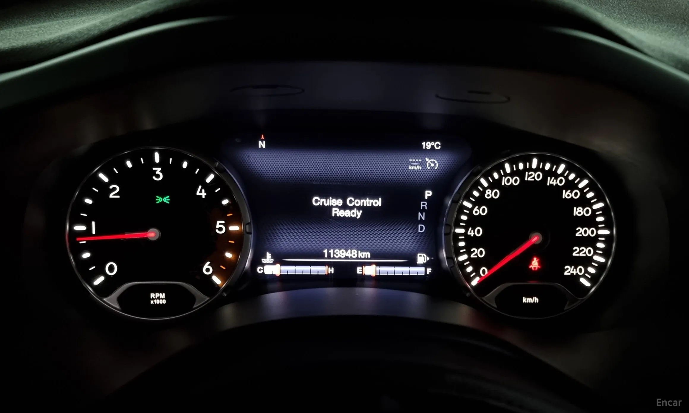 Jeep Renegade превью 8